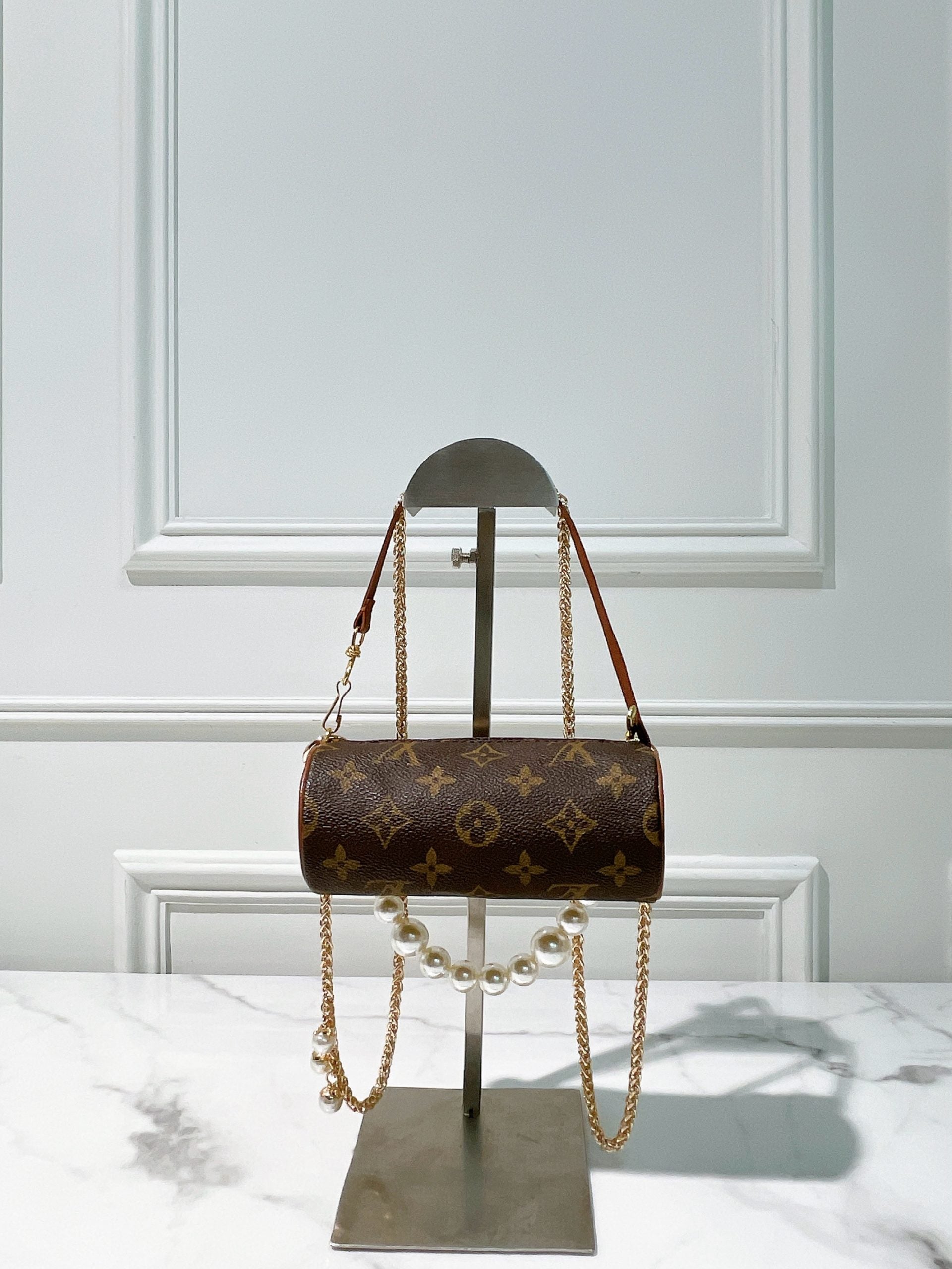 LV VINTAGE MINI ROLLER, MONOGRAM