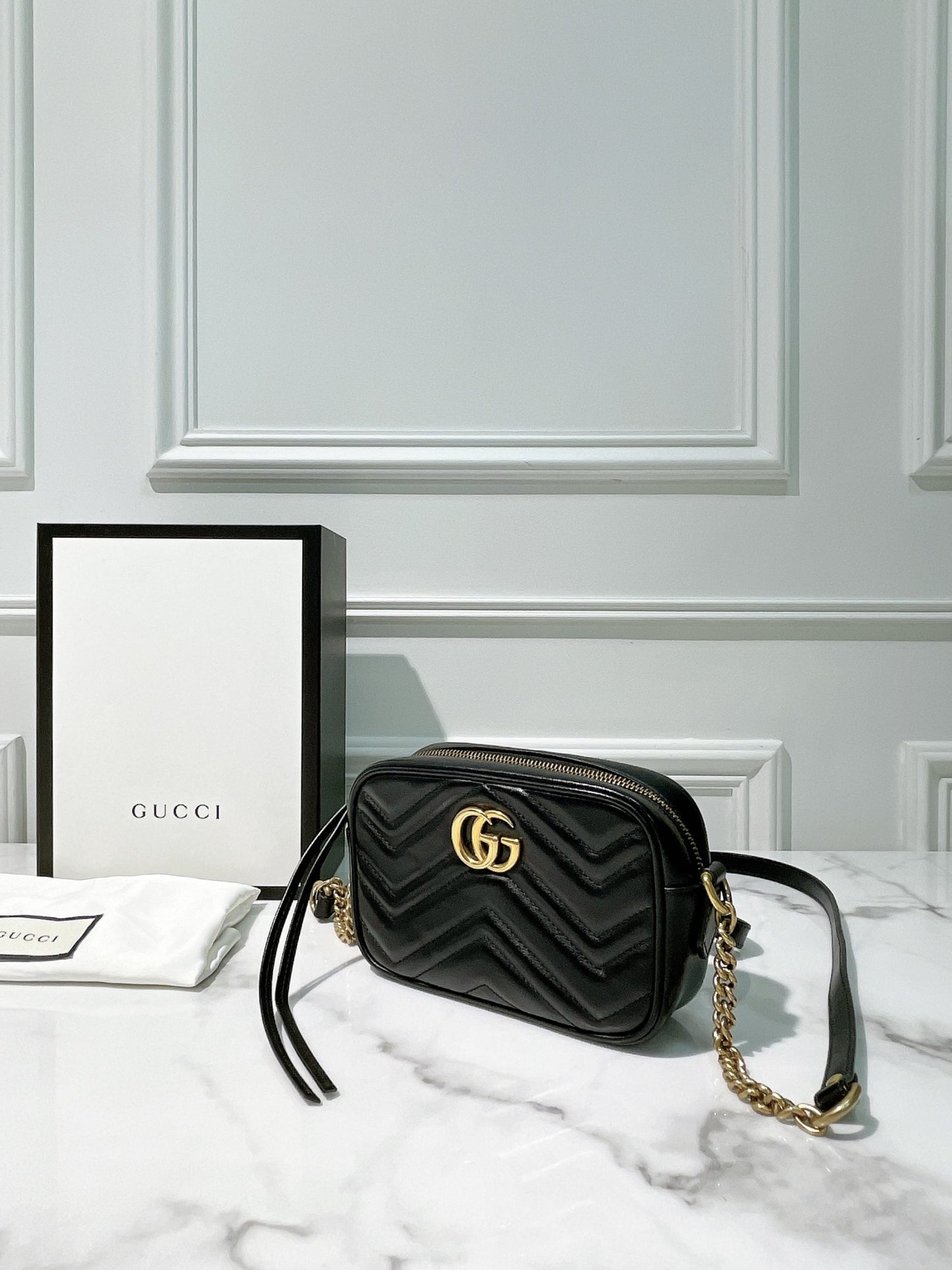 GUCCI MARMONT MINI CAMERA BAG