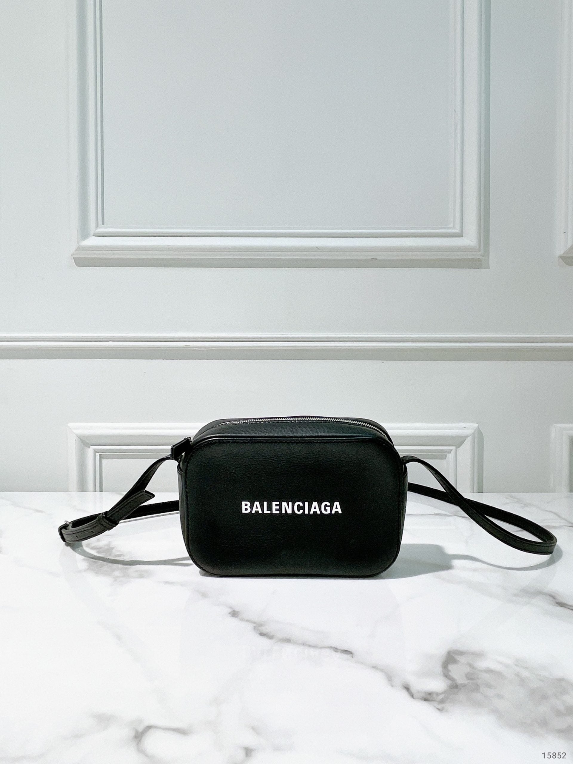 BALENCIAGA CAMERA BAG
