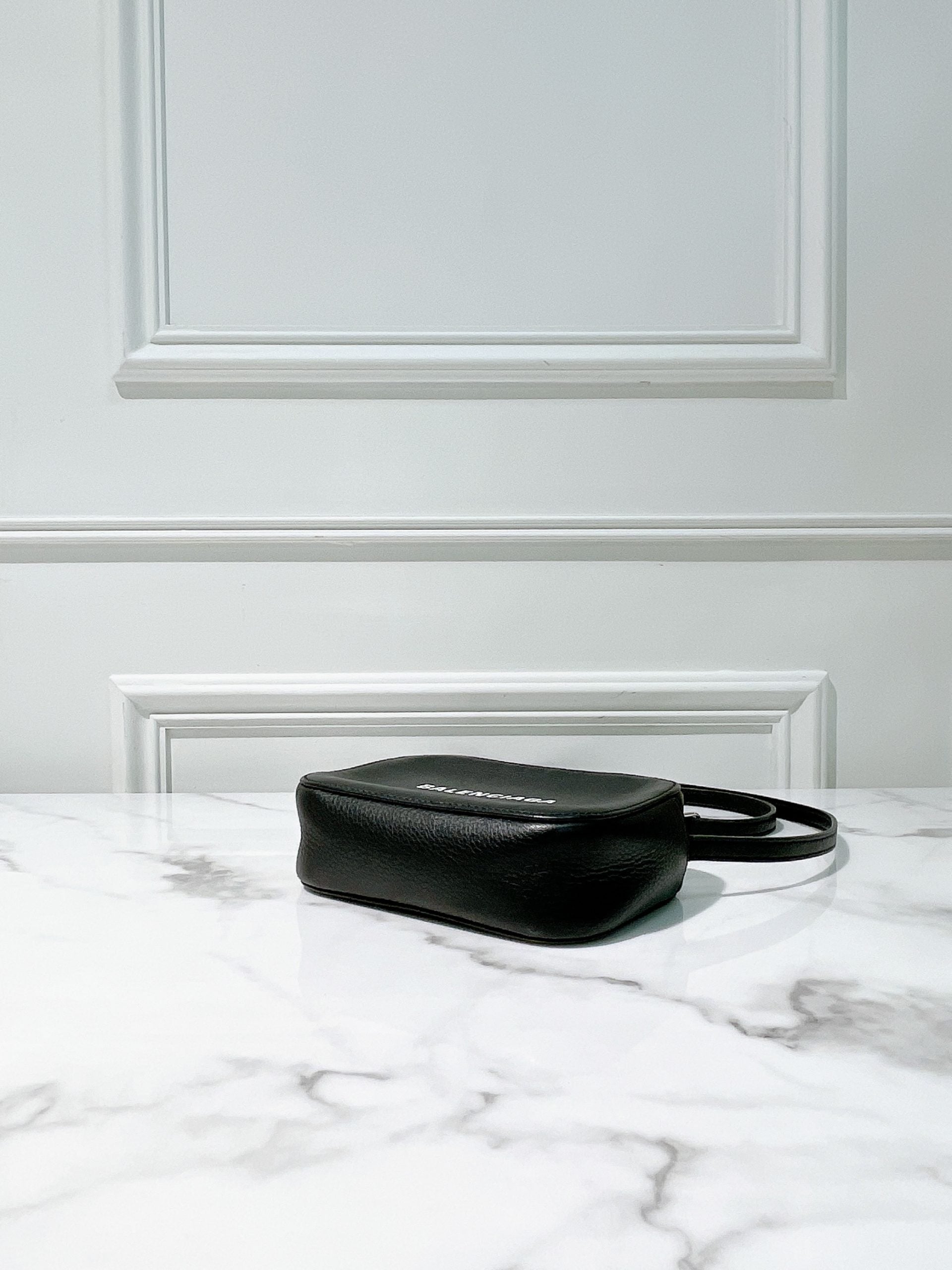 BALENCIAGA CAMERA BAG