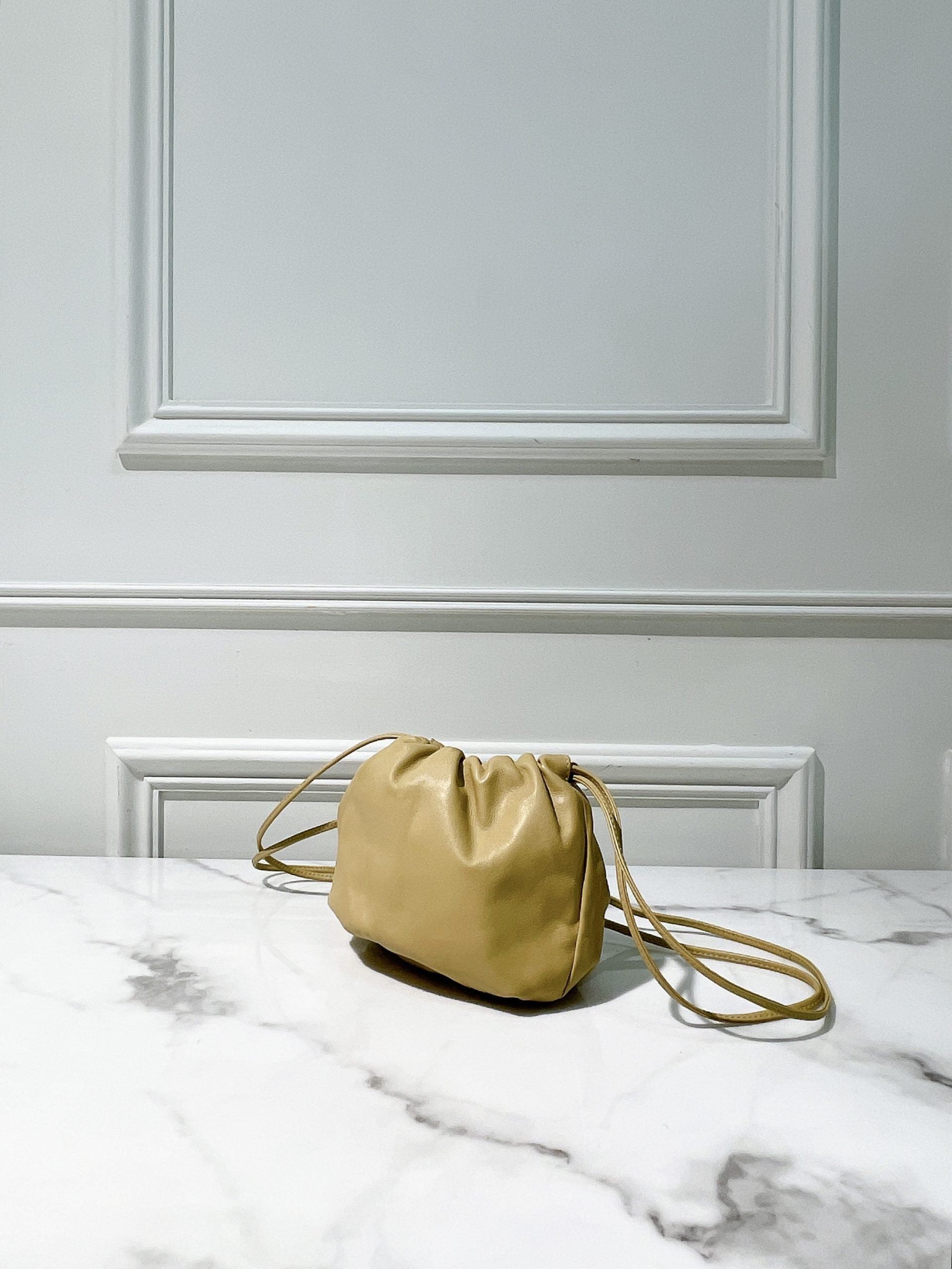 BOTTEGA VENETA MINI BULB