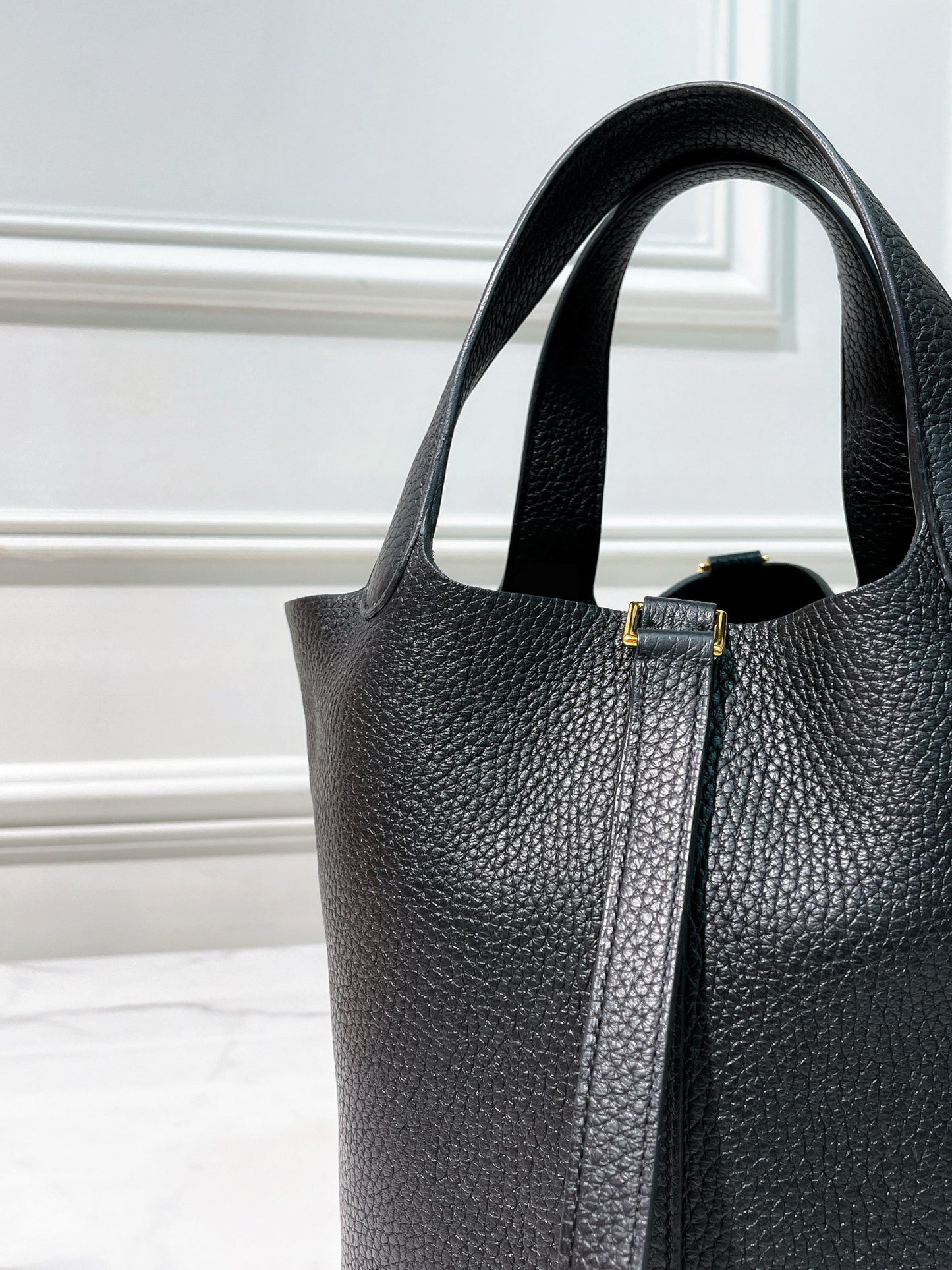 HERMES PICOTIN 18, NOIR/GOLD