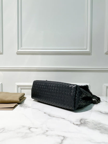 BOTTEGA VENETA SHOULDER BAG