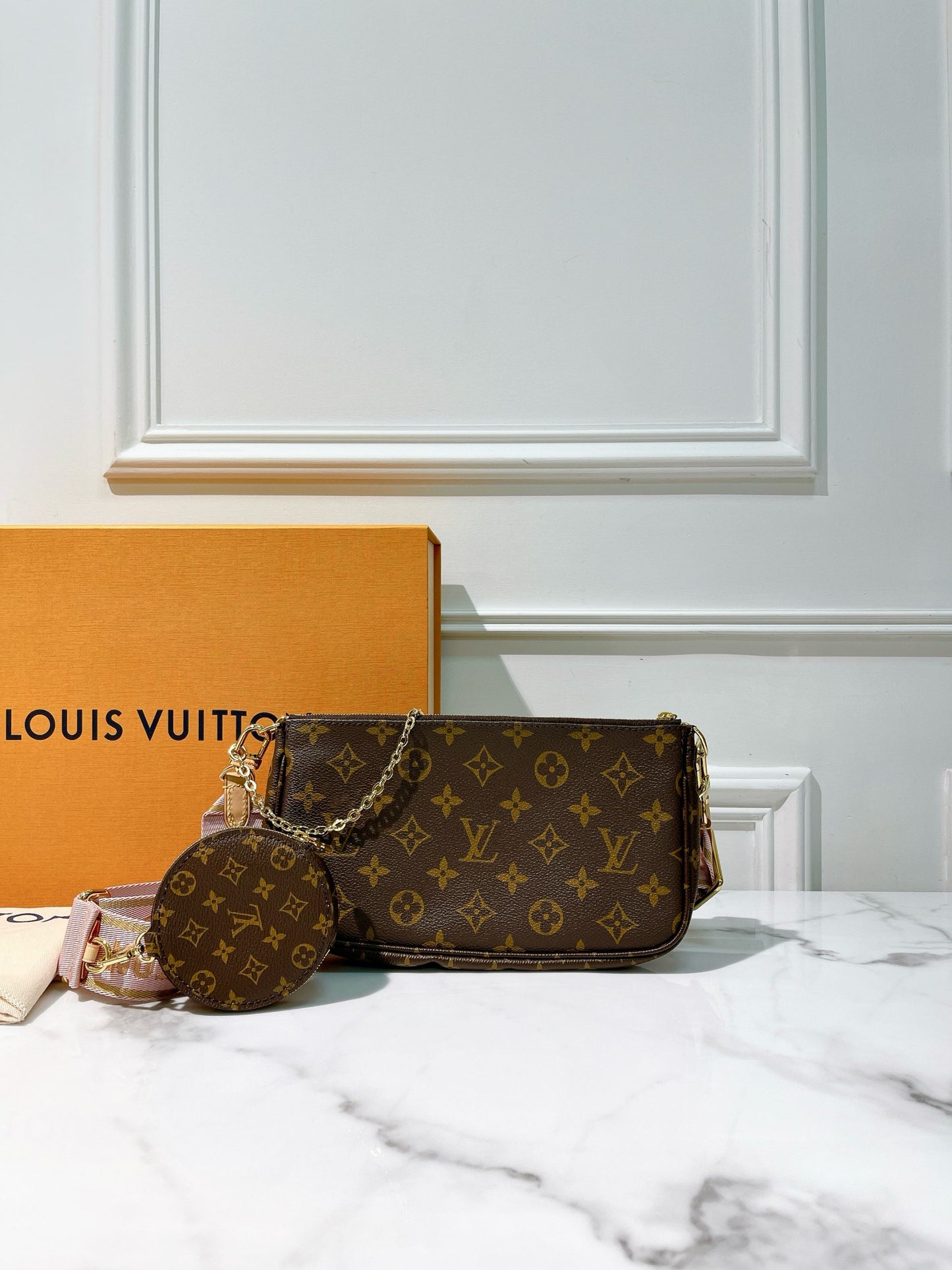 LV MULTI POCHETTE ACCESSOIRES