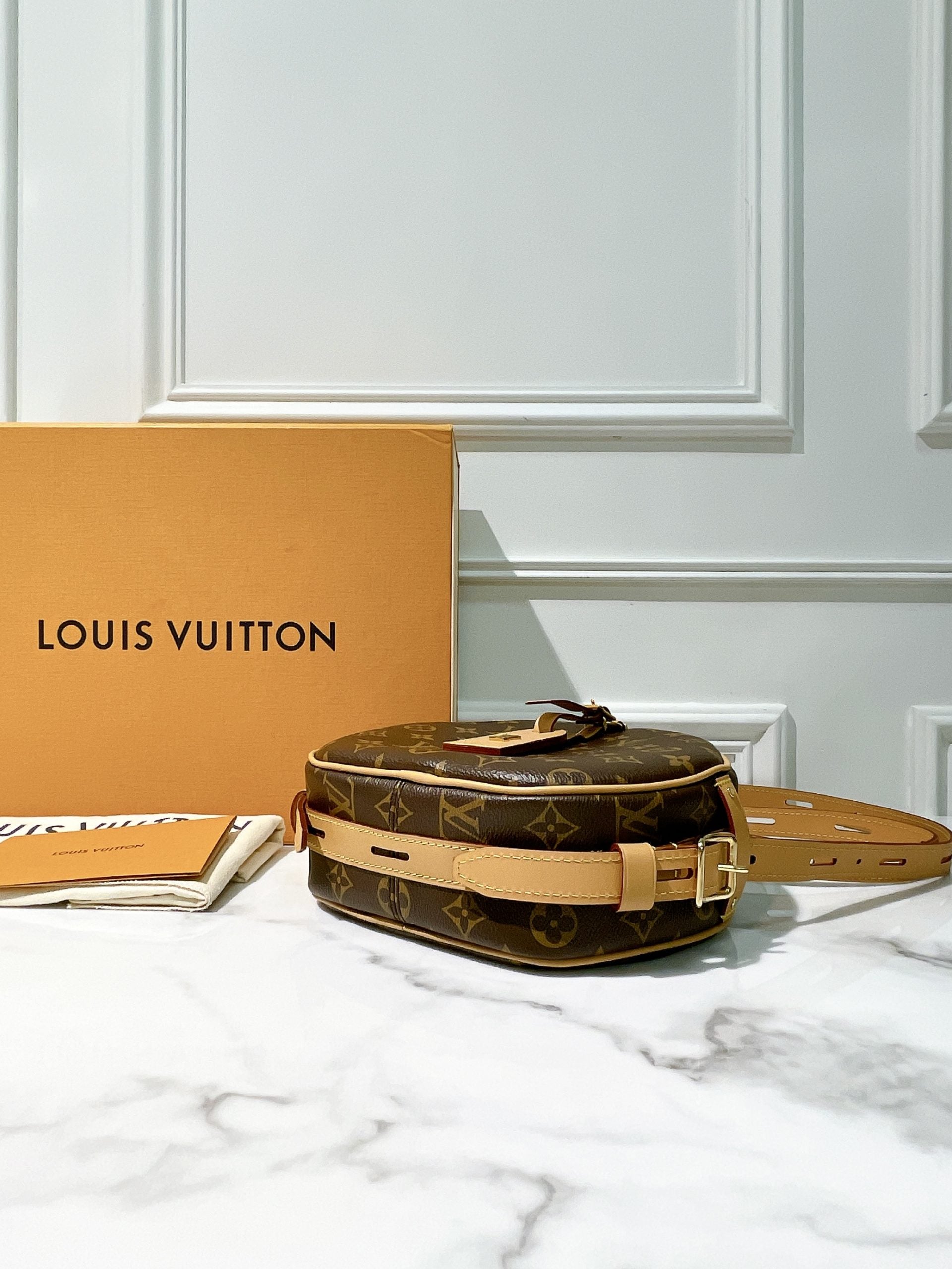 LV BOITE CHAPEAU SOUPLE MM