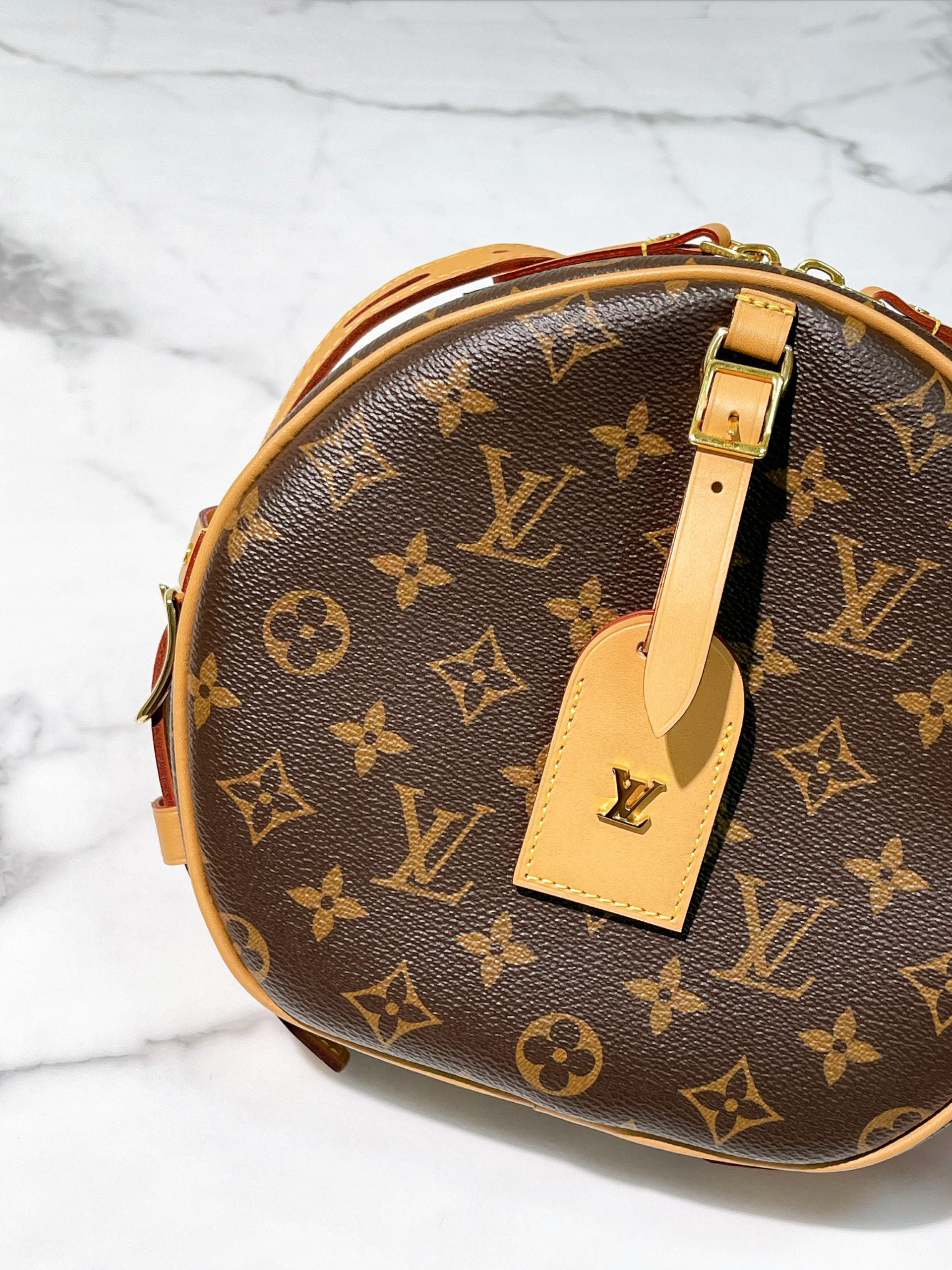 LV BOITE CHAPEAU SOUPLE MM