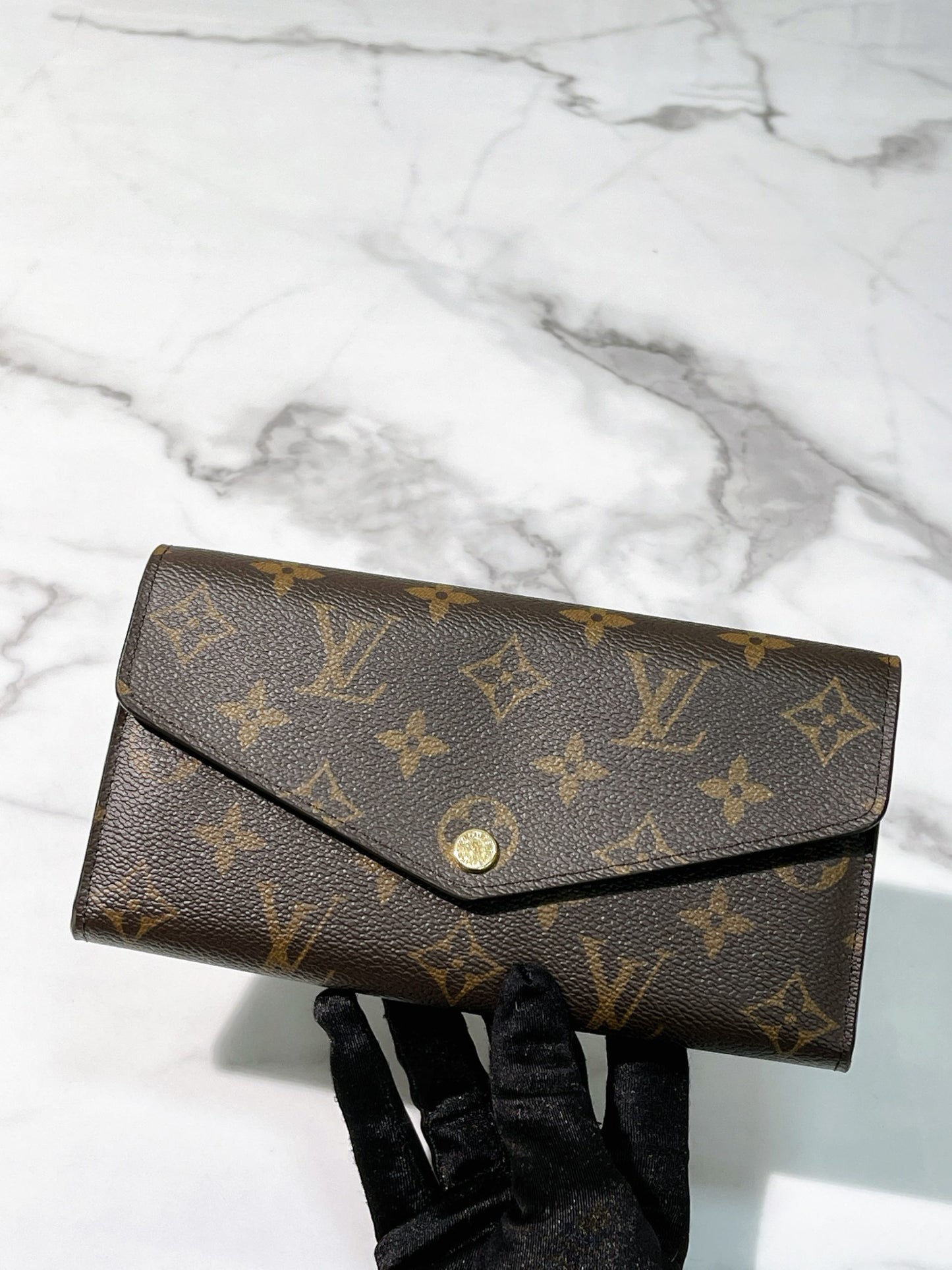 LV SARAH WALLET