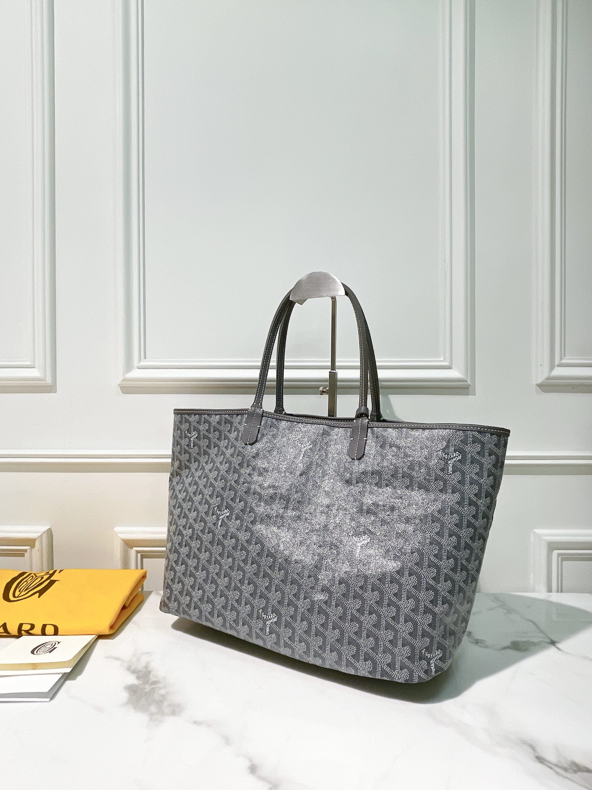 GOYARD TOTE PM