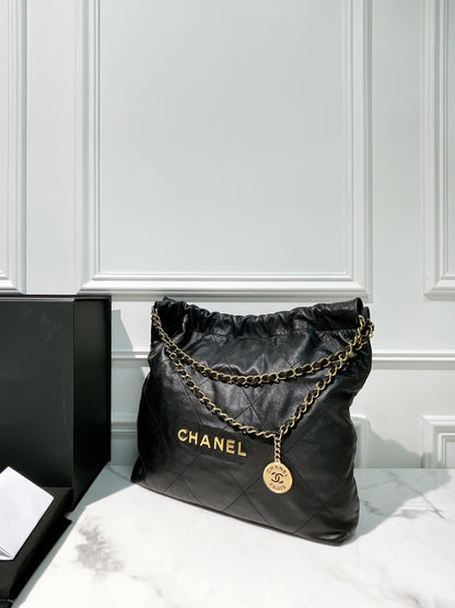 CHANEL 22 BAG MEDIUM, BLACK/GOLD