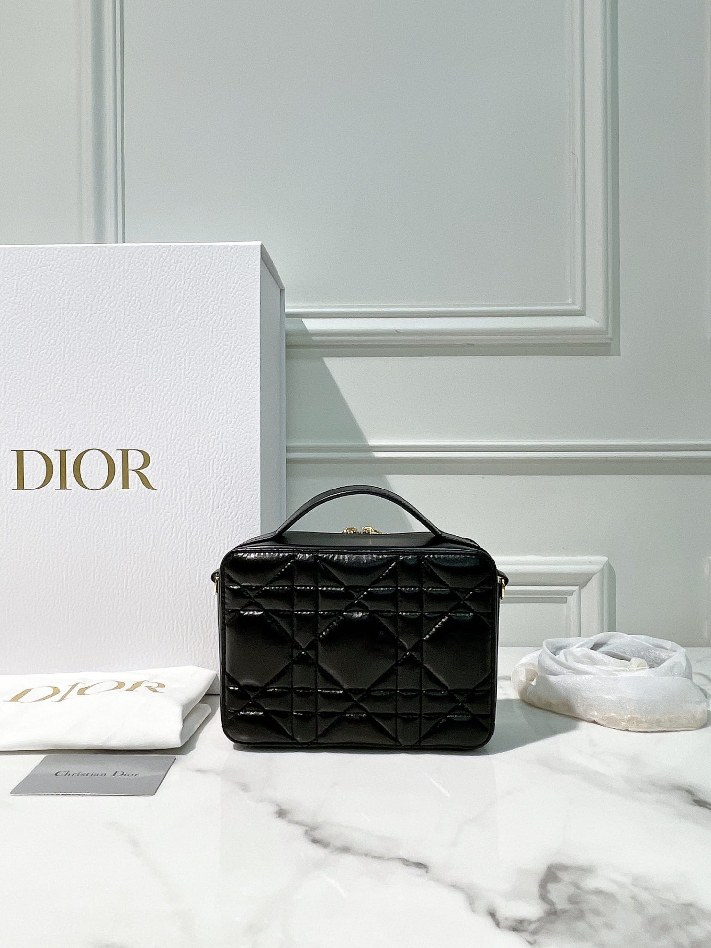 DIOR CARO BOX, BLACK/GOLD