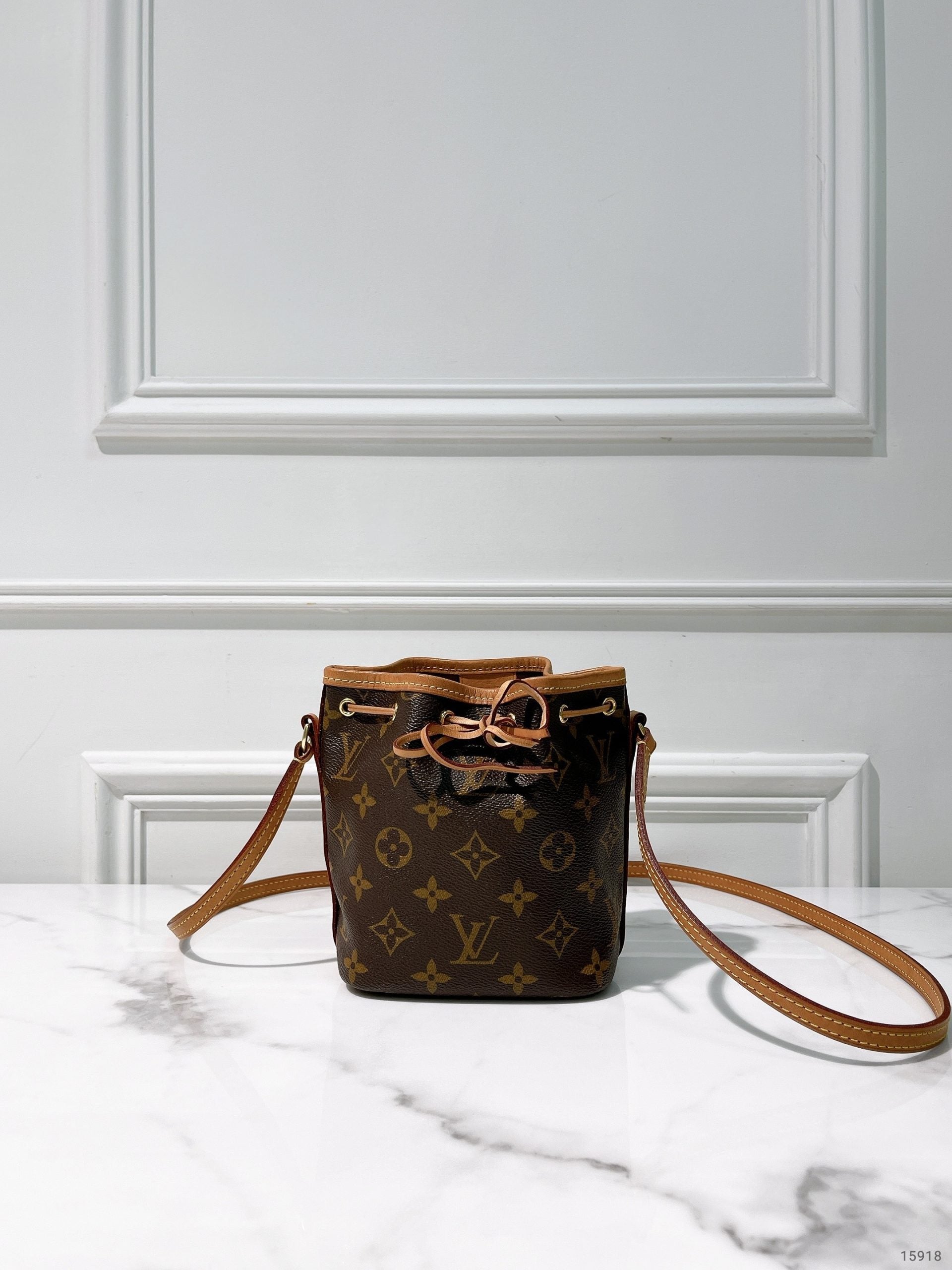 LV NANO NOE, MONOGRAM