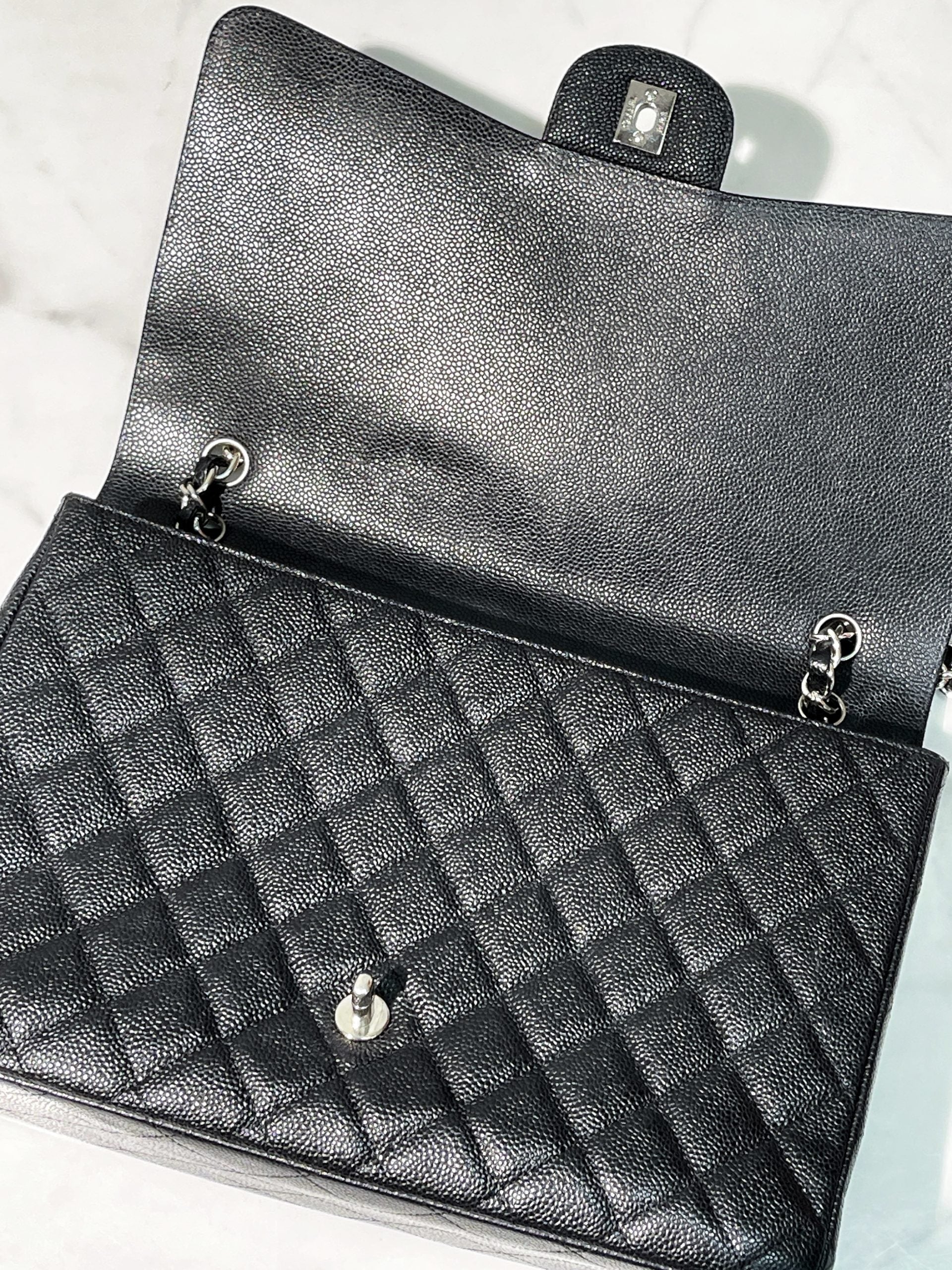 CHANEL CLASSIC FLAP MAXI, BLACK/SILVER