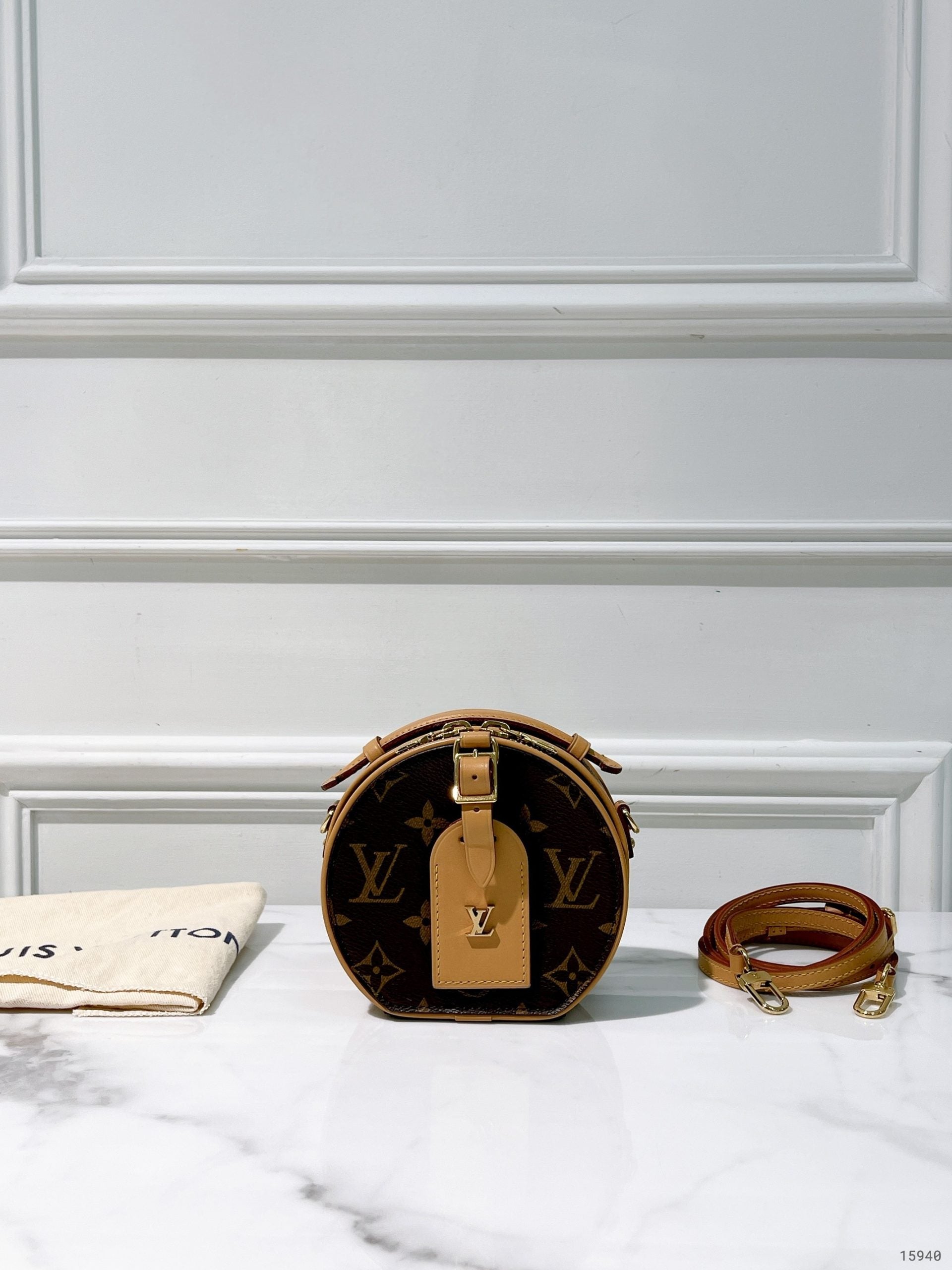 LV MINI BOITE CHAPEAU, Monogram