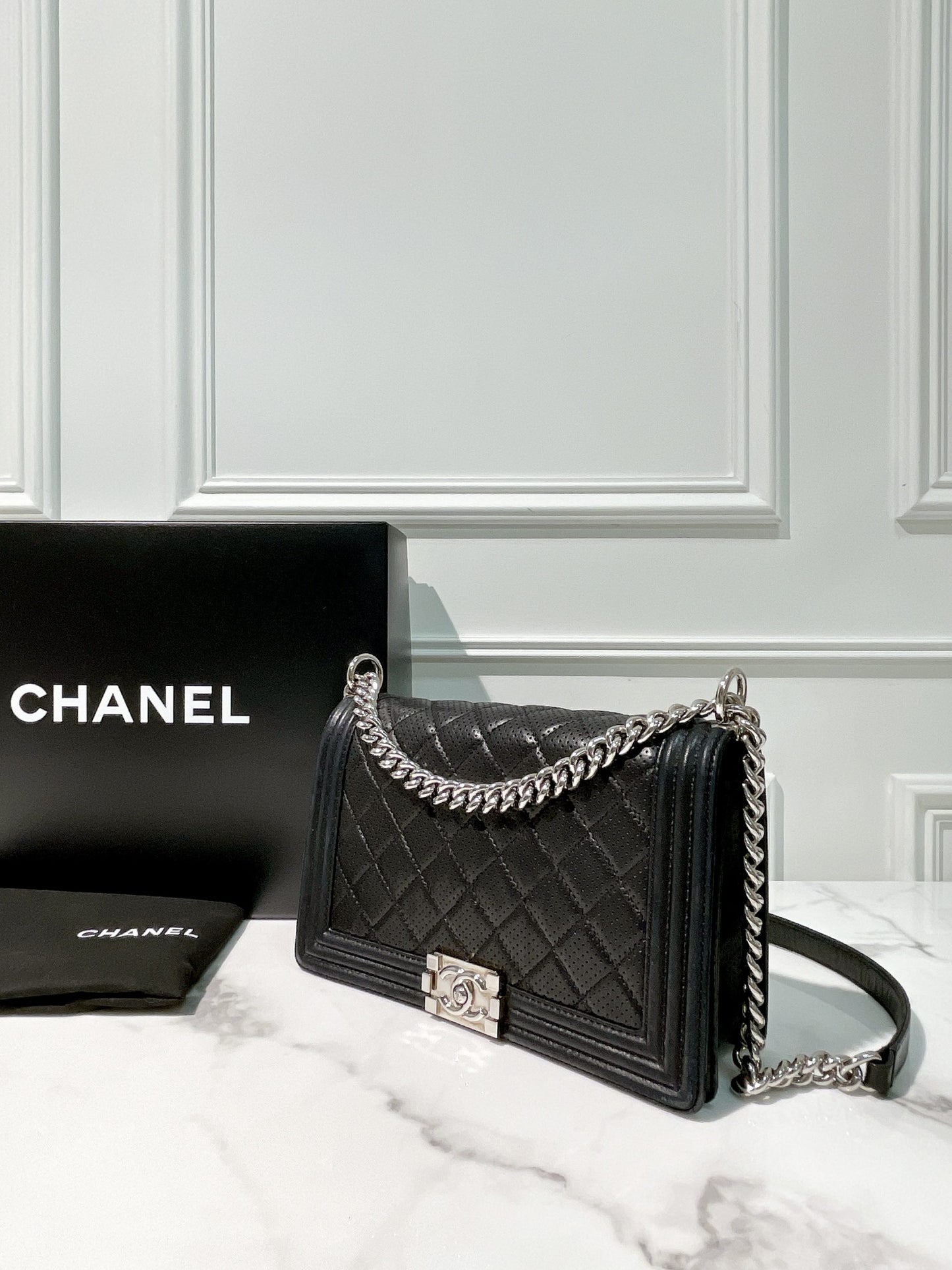 CHANEL LEBOY LARGE, Black/Silver