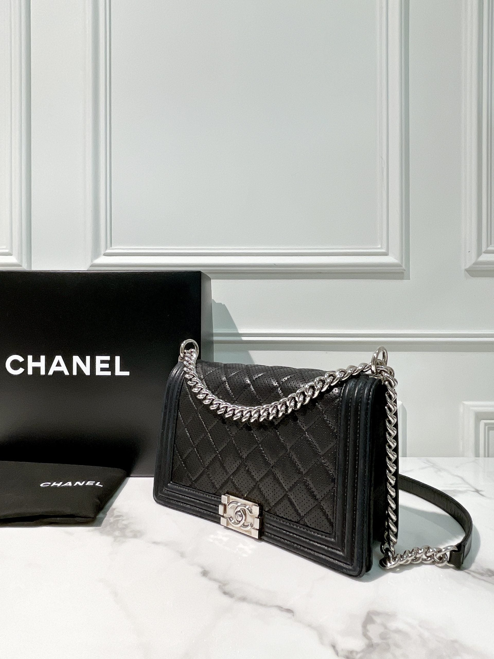 CHANEL LEBOY LARGE, Black/Silver