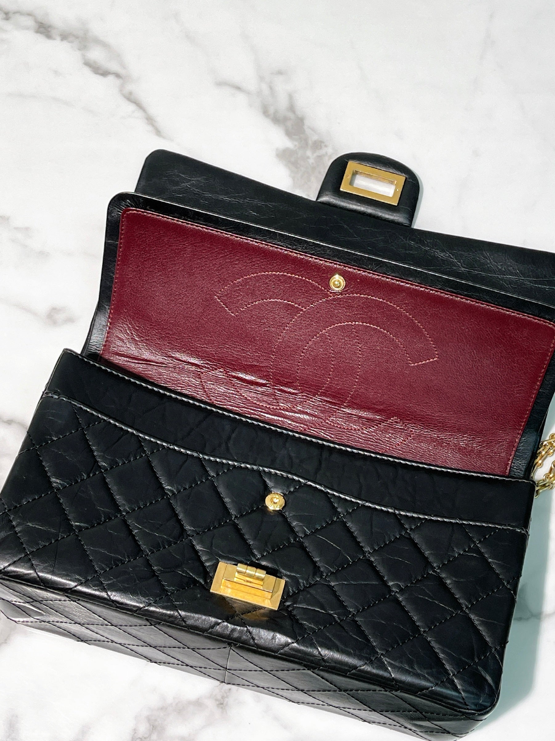 CHANEL MAXI 2.55 HANDBAG, Black/Gold