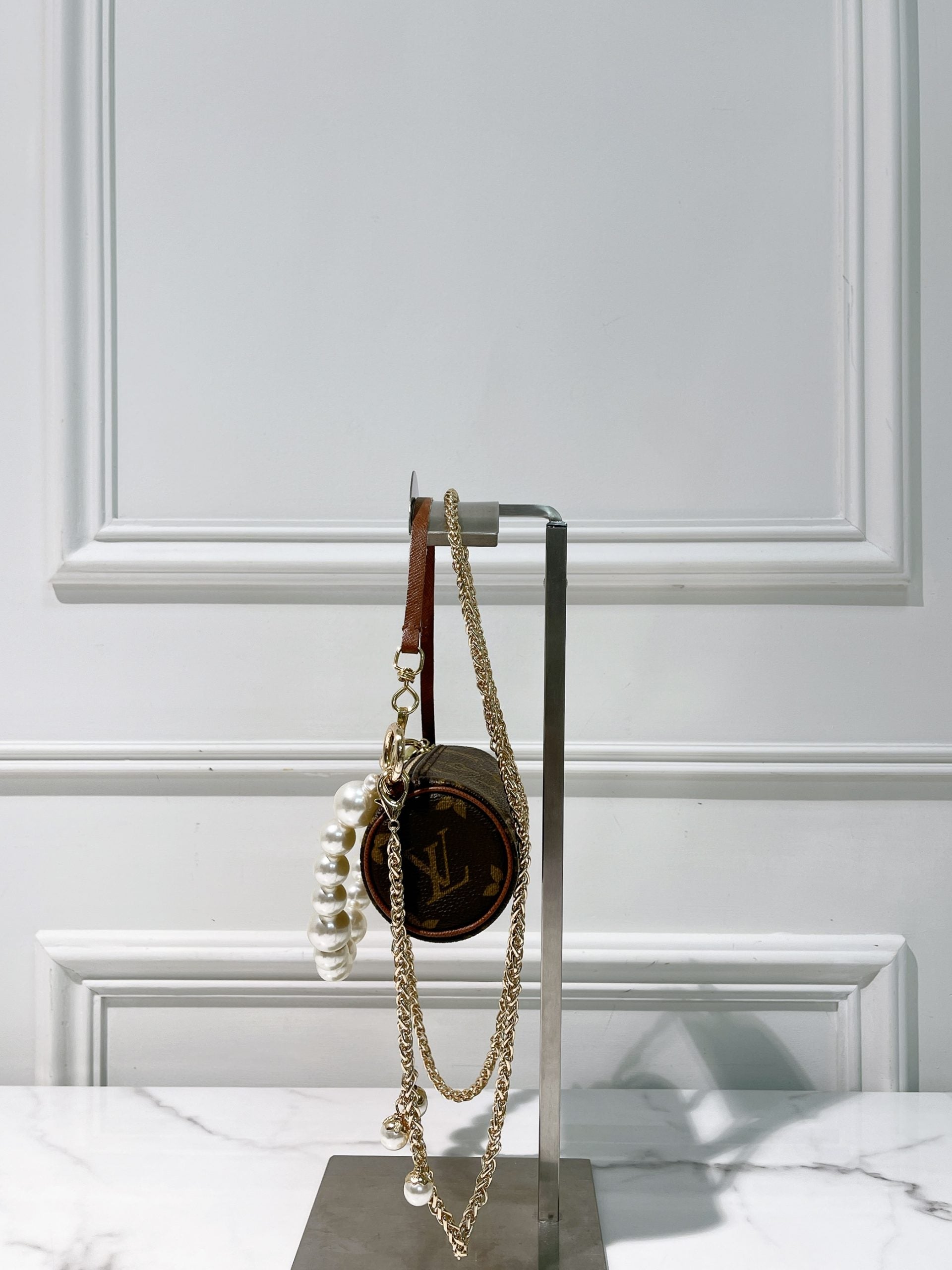 LV VINTAGE ROLLER, Monogram