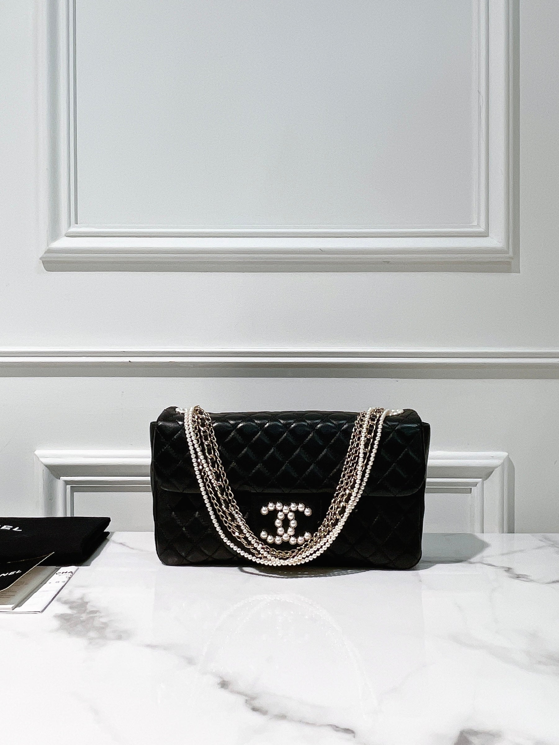 CHANEL WESTMINSTER FLAP, Black/Gold