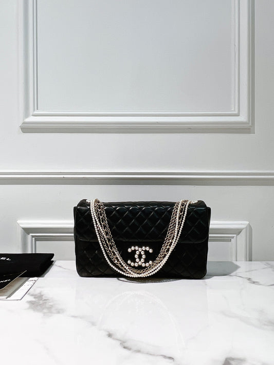 CHANEL WESTMINSTER FLAP, Black/Gold