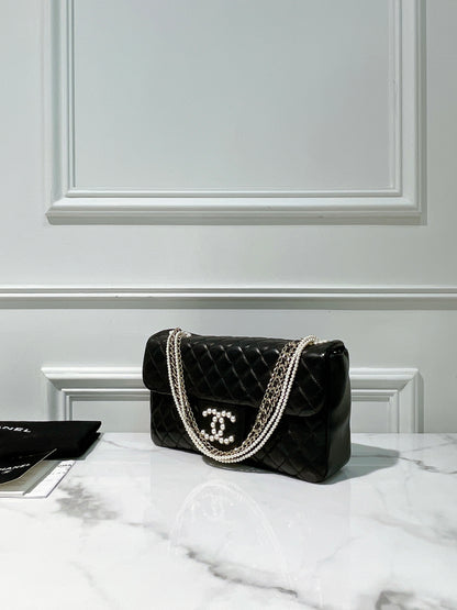 CHANEL WESTMINSTER FLAP, Black/Gold