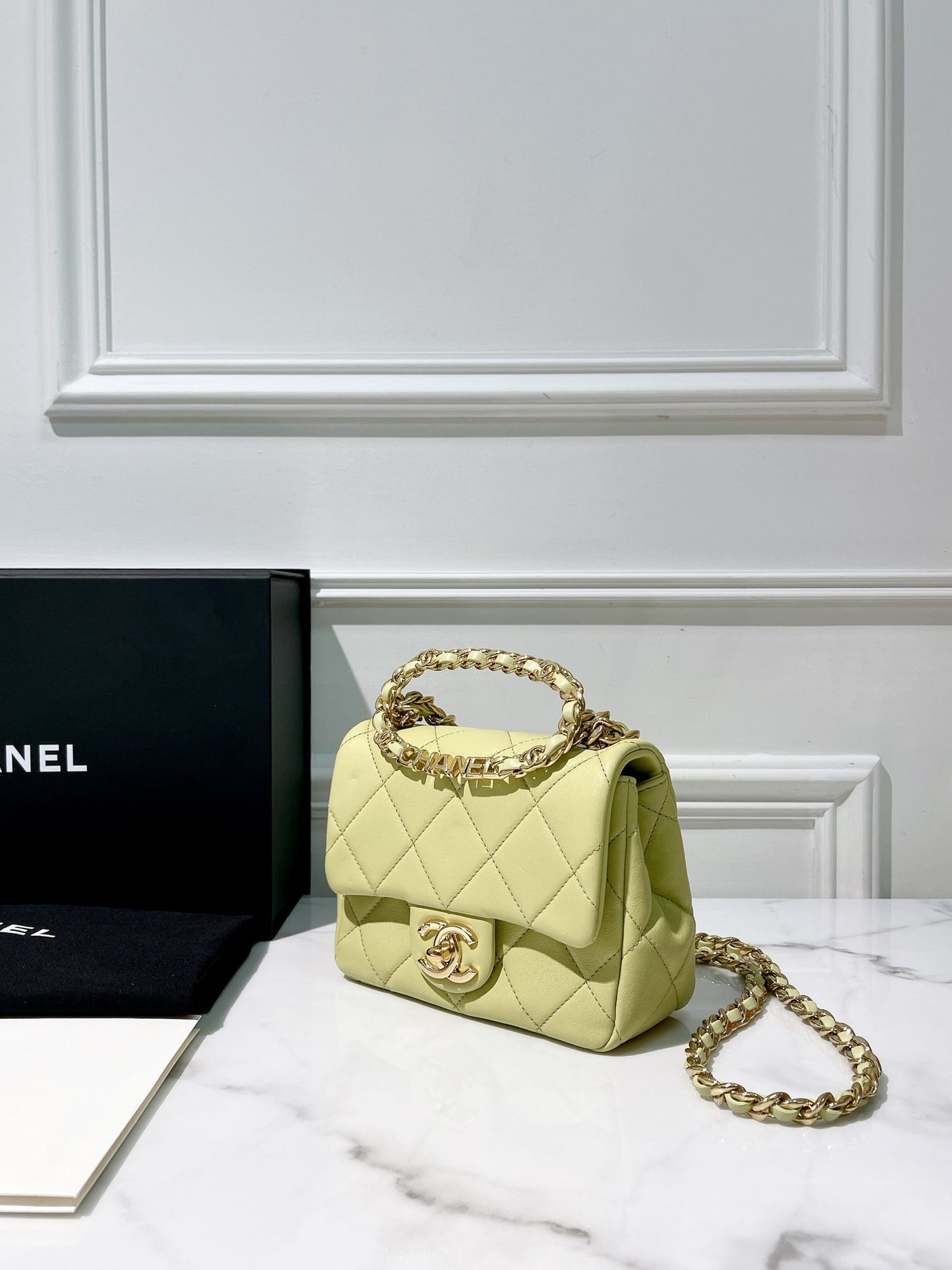 CHANEL 23C MINI SQUARE FLAP, Green/Gold