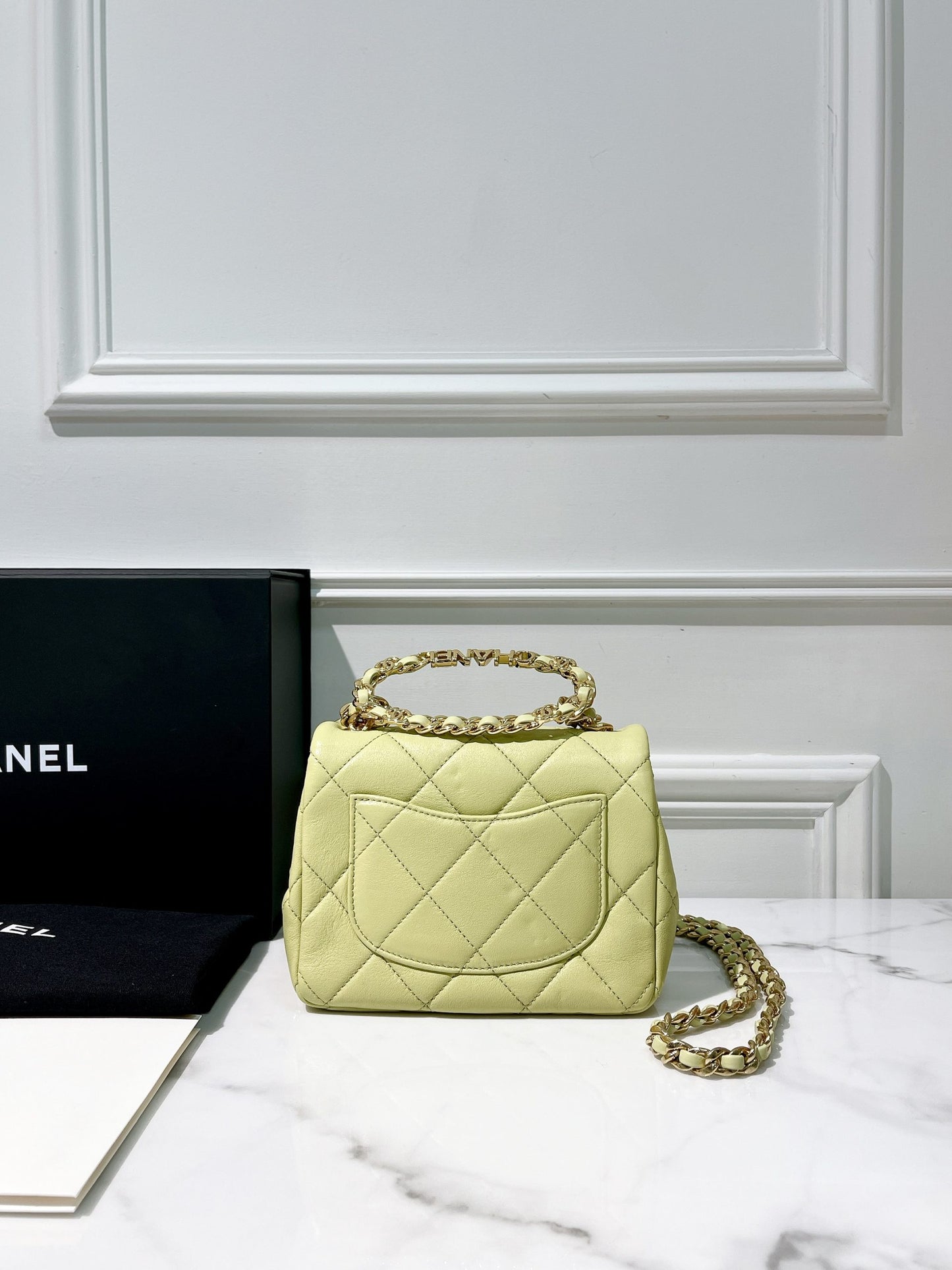 CHANEL 23C MINI SQUARE FLAP, Green/Gold