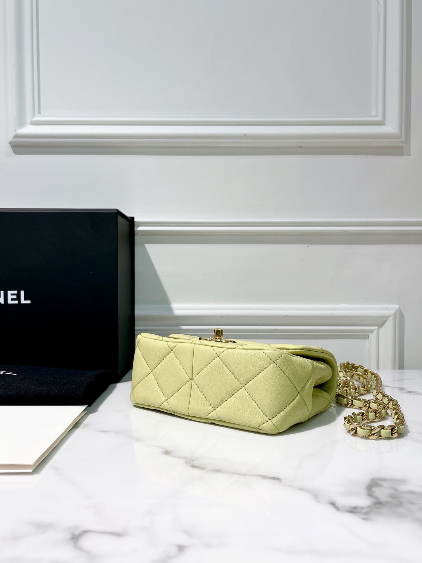 CHANEL 23C MINI SQUARE FLAP, Green/Gold