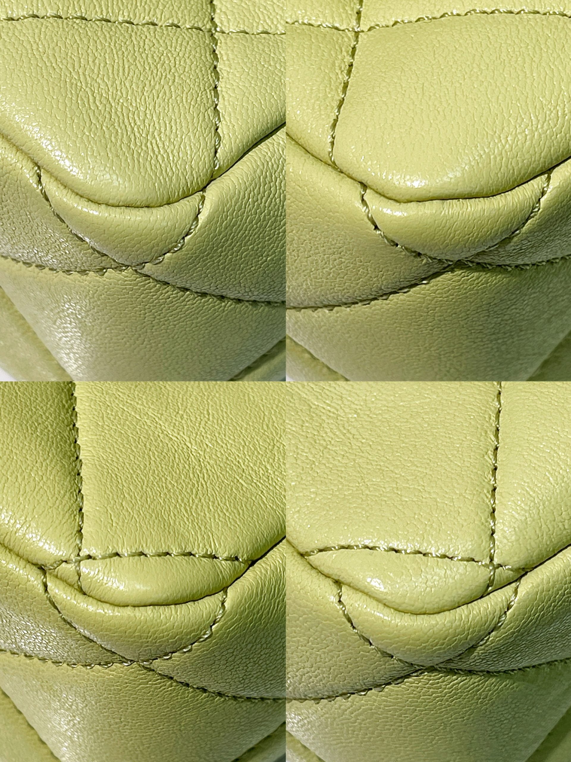 CHANEL 23C MINI SQUARE FLAP, Green/Gold