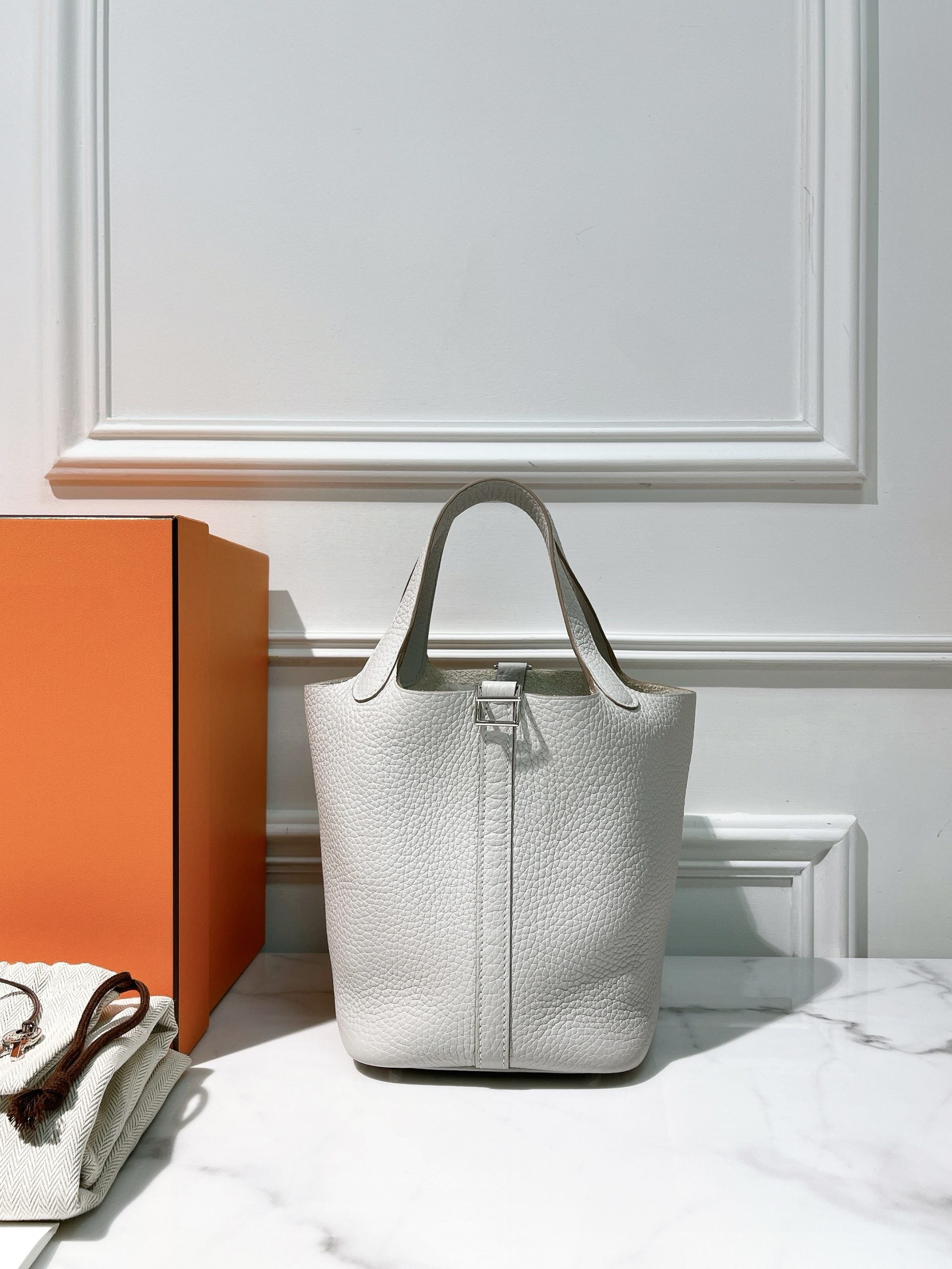HERMES PICOTIN 18, Gris Perle/Silver