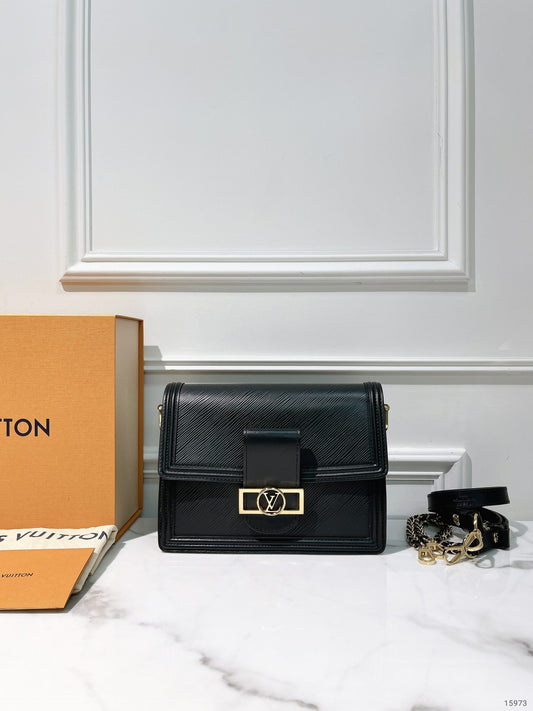 LV DAUPHINE MM, Black/Gold