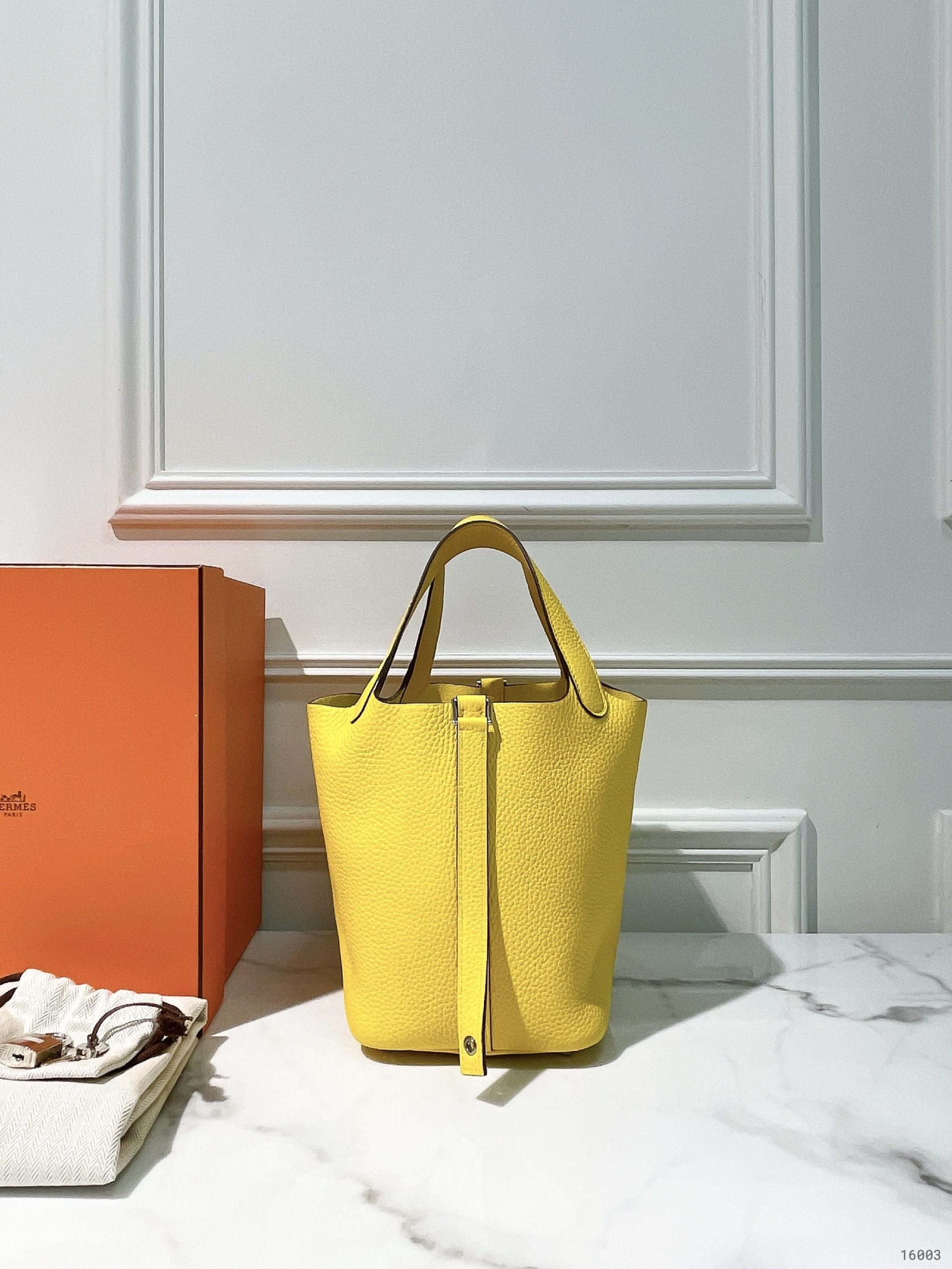 HERMES PICOTIN 18, Jaune De Naples/Silver