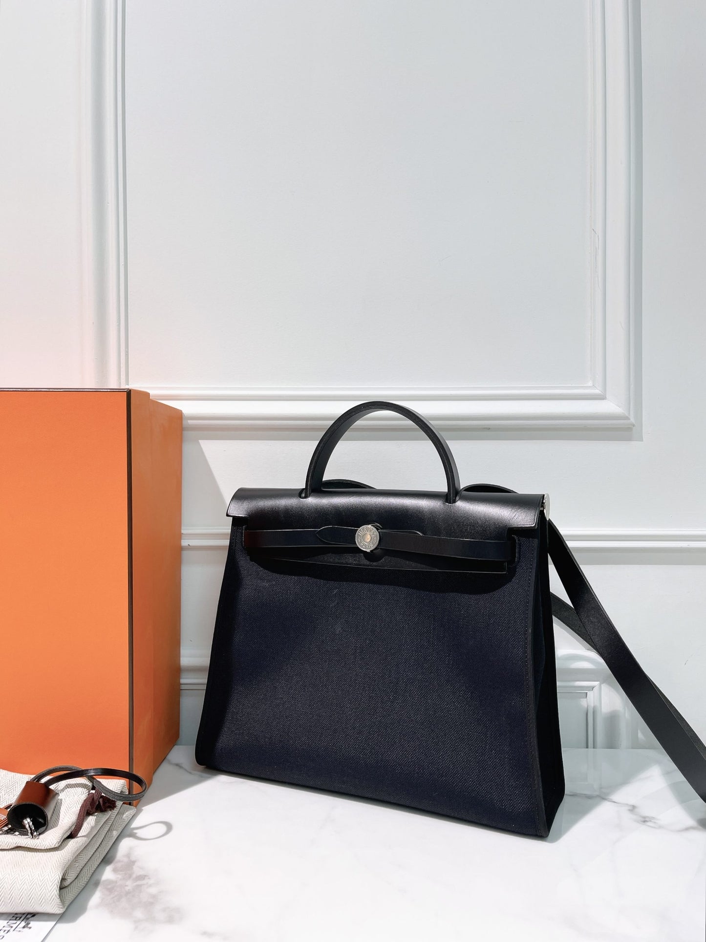 HERMES HERBAG 31, Noir/Noir/Silver