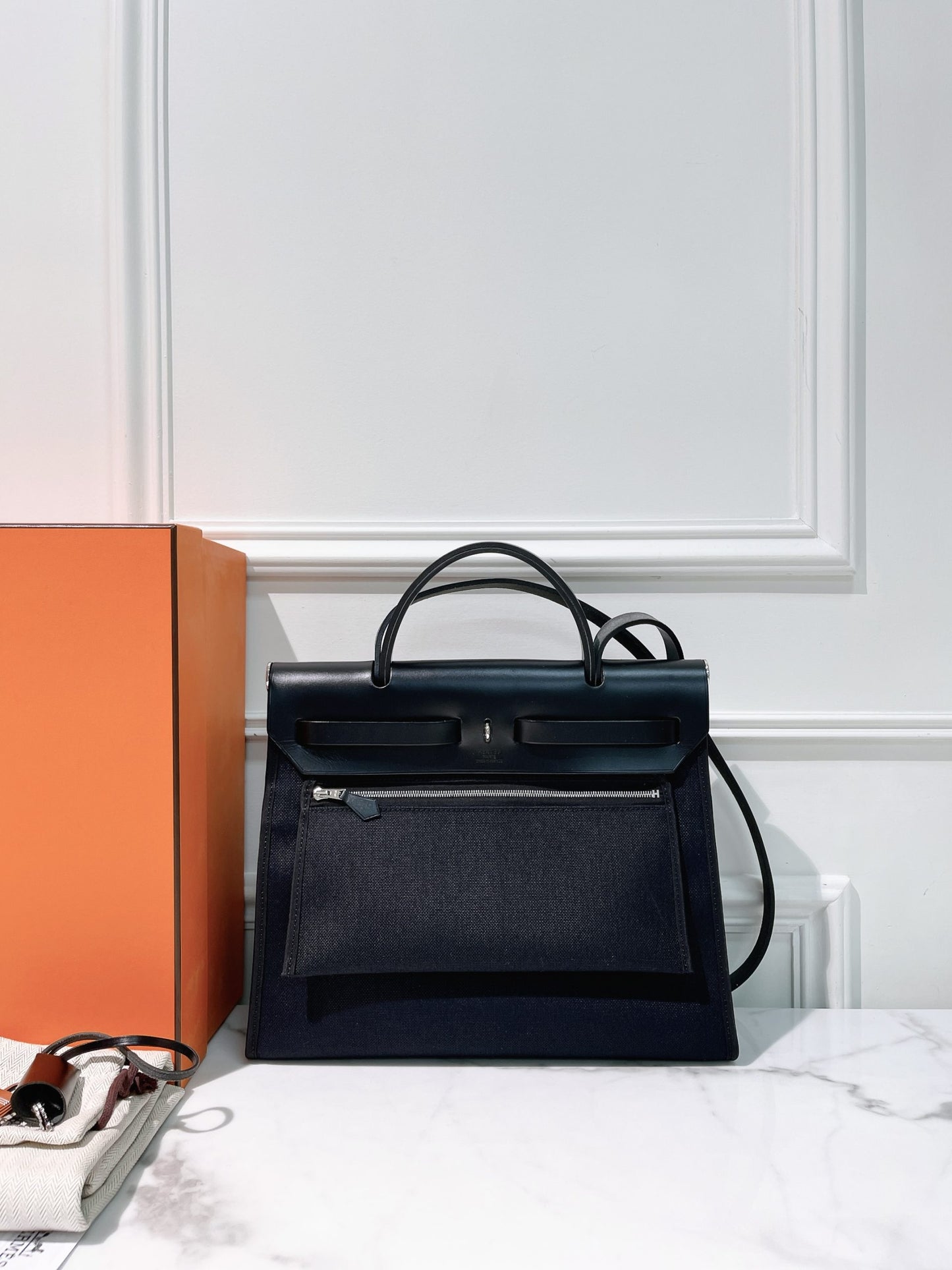 HERMES HERBAG 31, Noir/Noir/Silver