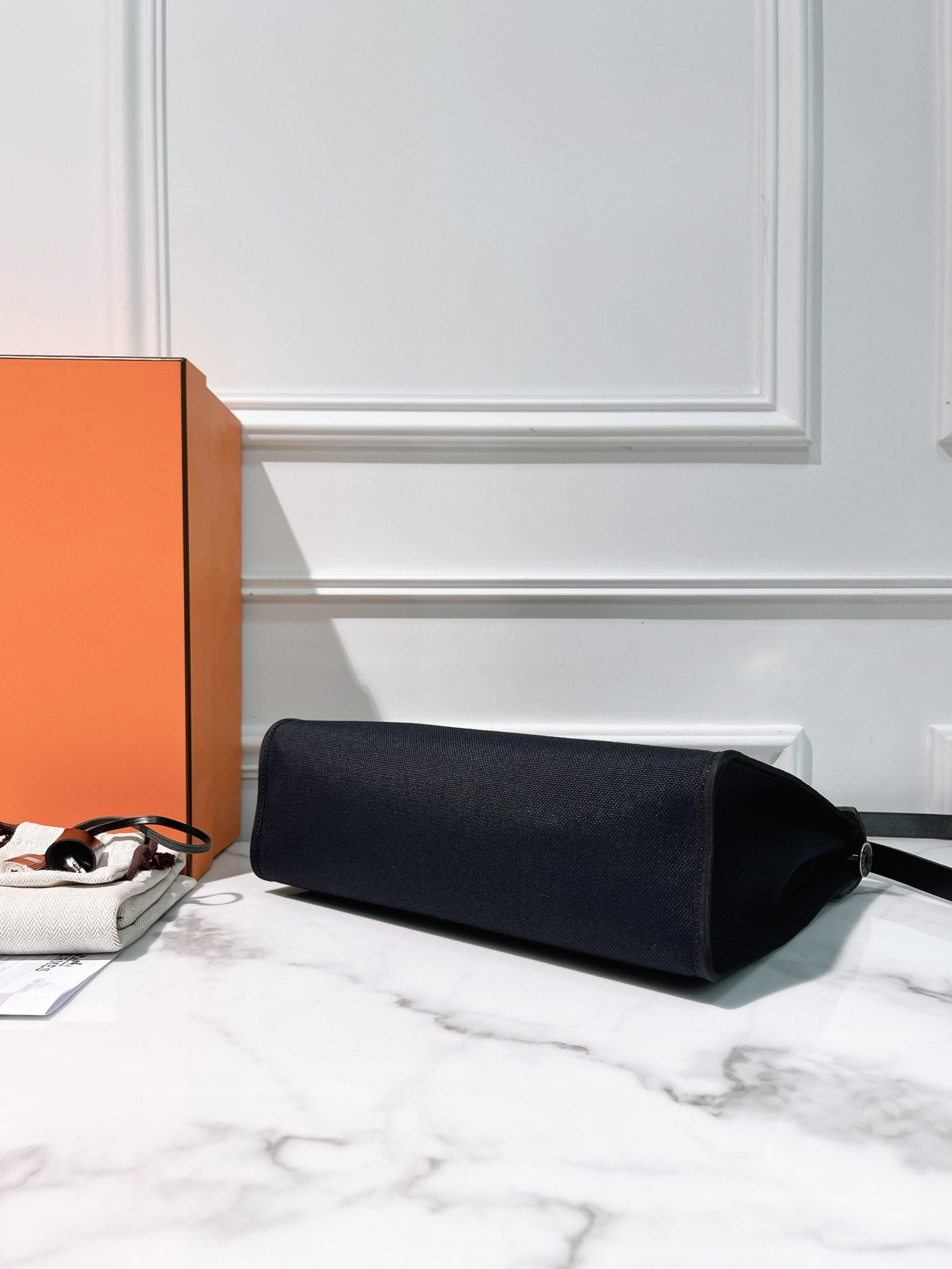 HERMES HERBAG 31, Noir/Noir/Silver