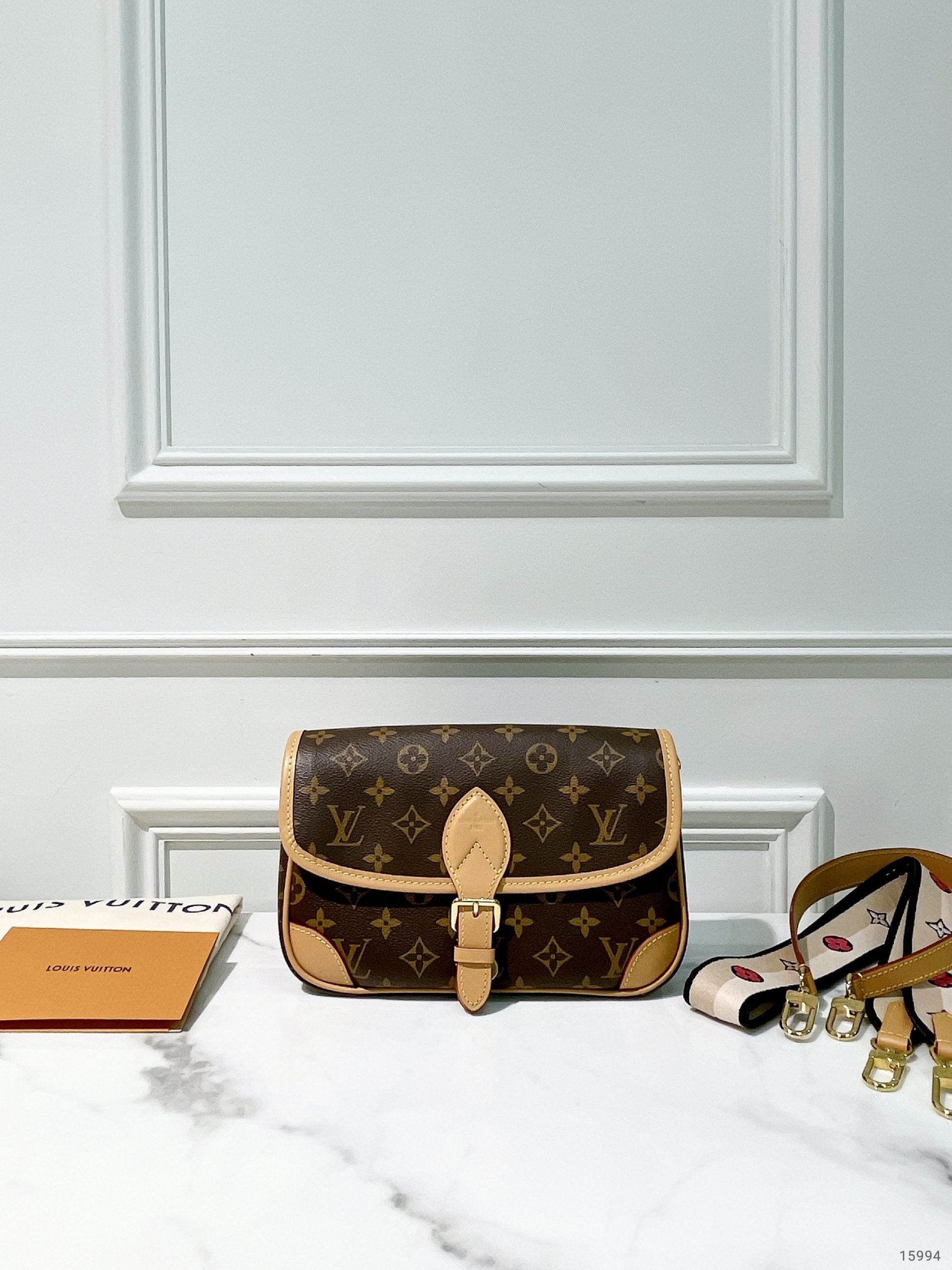 LV DIANE, Monogram