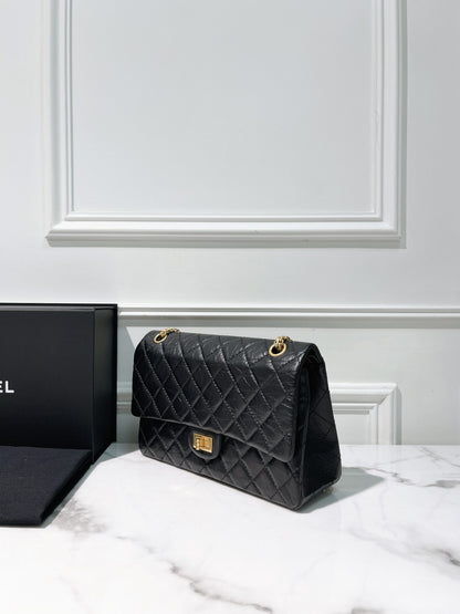 CHANEL 2.55 LARGE, Black/Gold