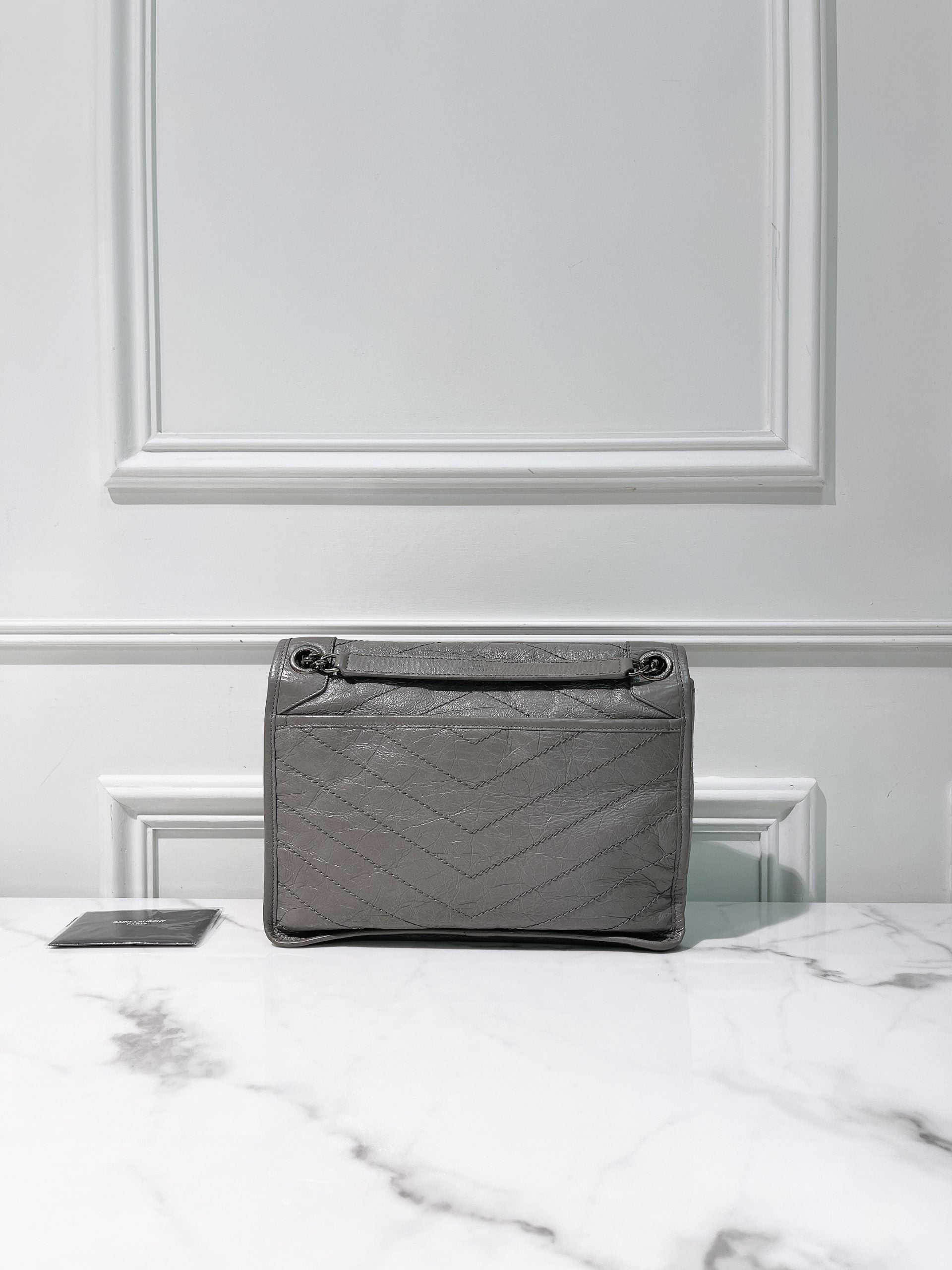 YSL NIKI MEDIUM, Gray/Silver