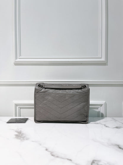 YSL NIKI MEDIUM, Gray/Silver