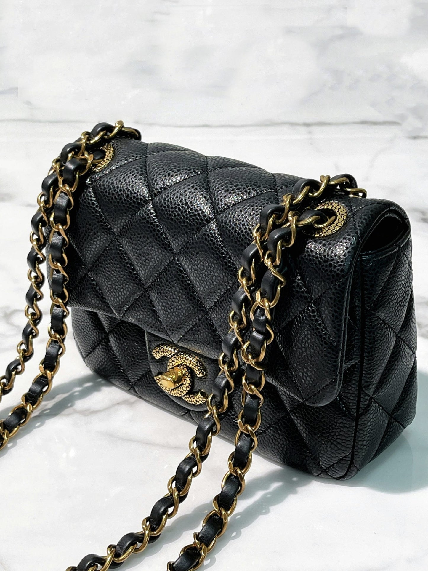 CHANEL 24B MINI SQUARE, Black/Gold
