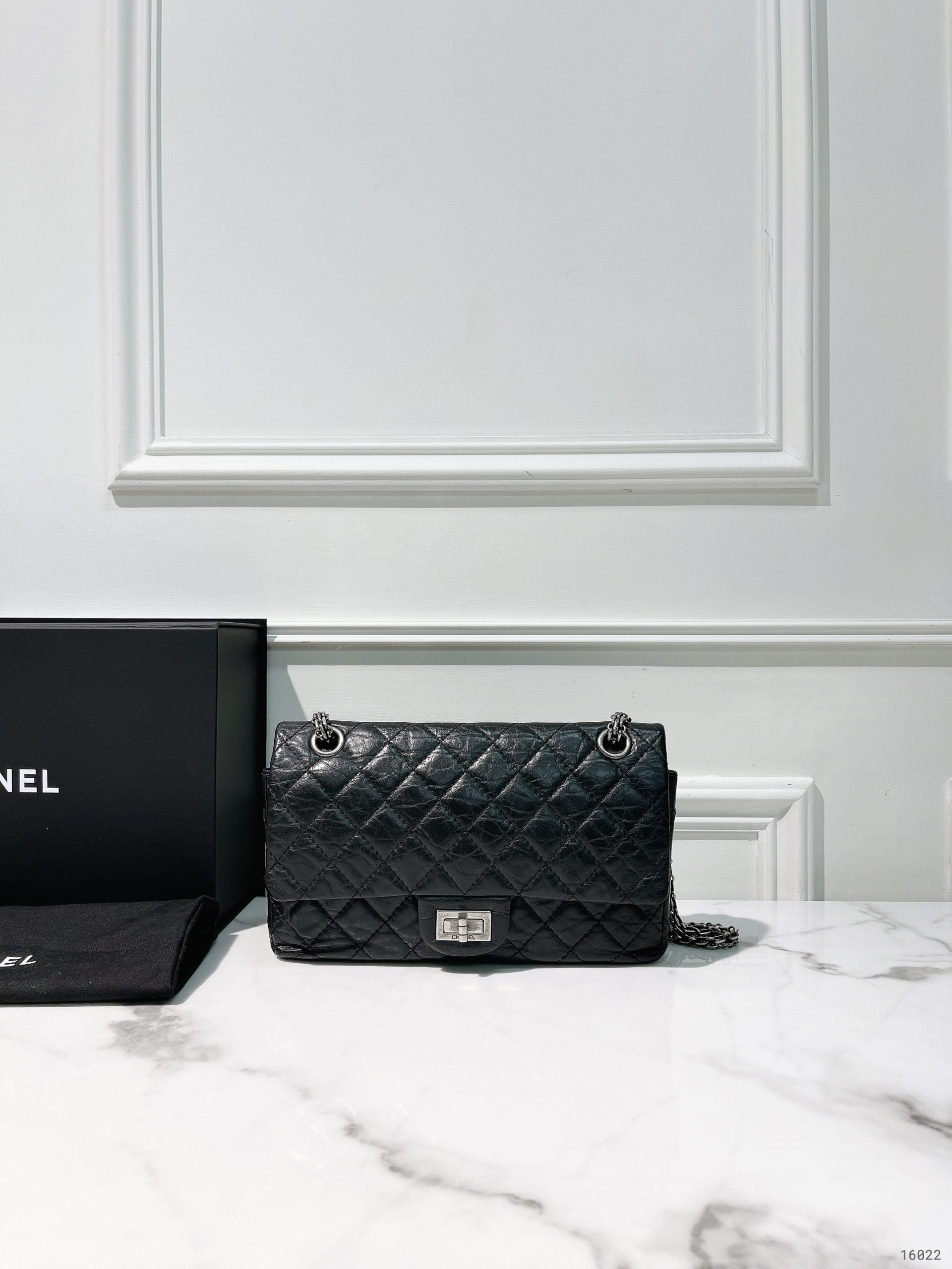 CHANEL SMALL 2.55 FLAP, Black/Silver