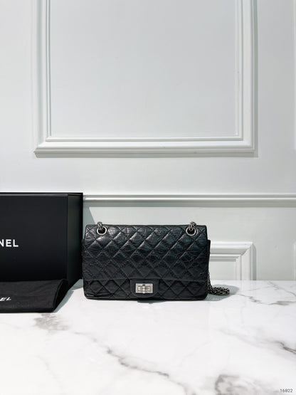 CHANEL SMALL 2.55 FLAP, Black/Silver