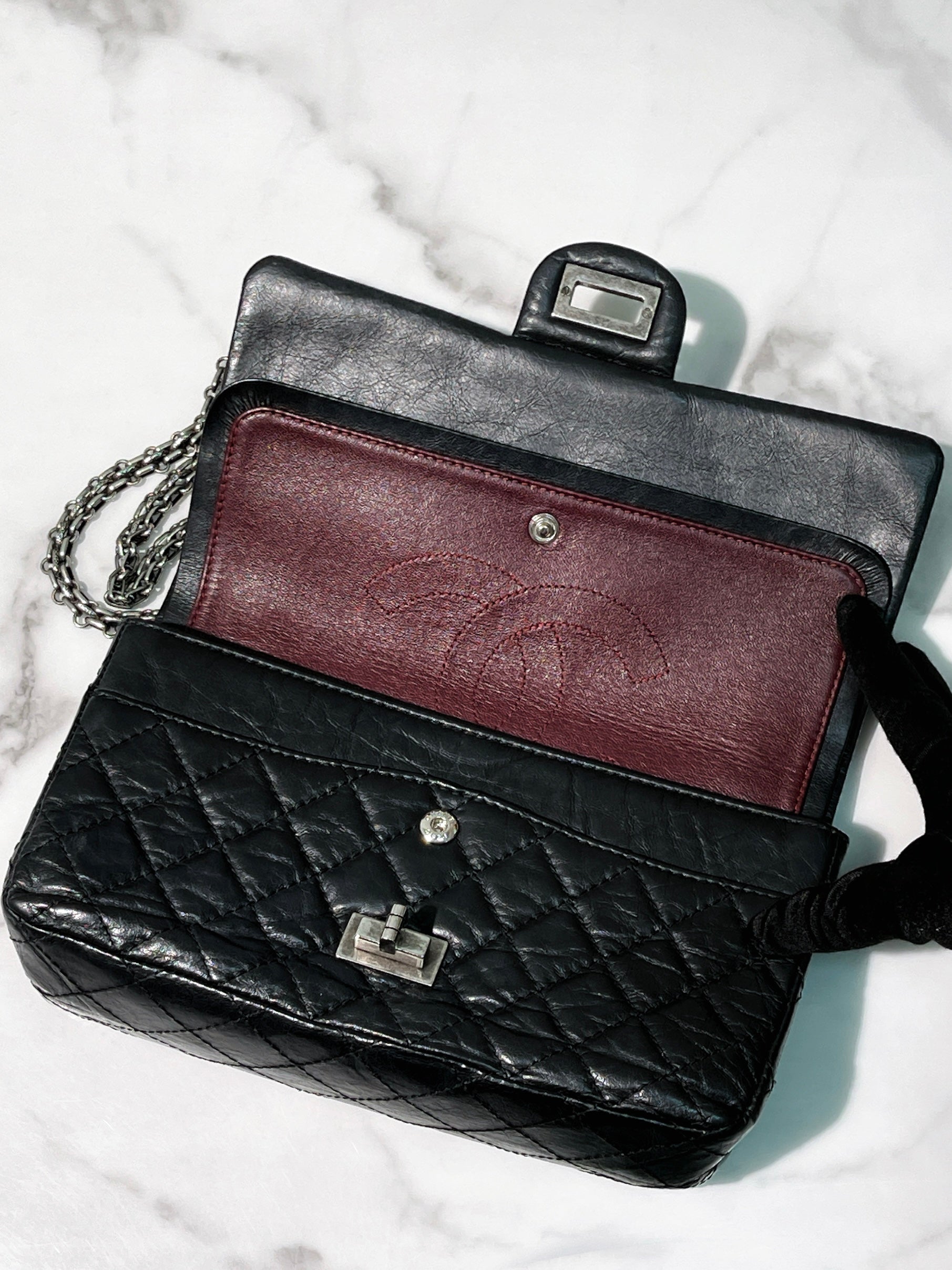 CHANEL SMALL 2.55 FLAP, Black/Silver