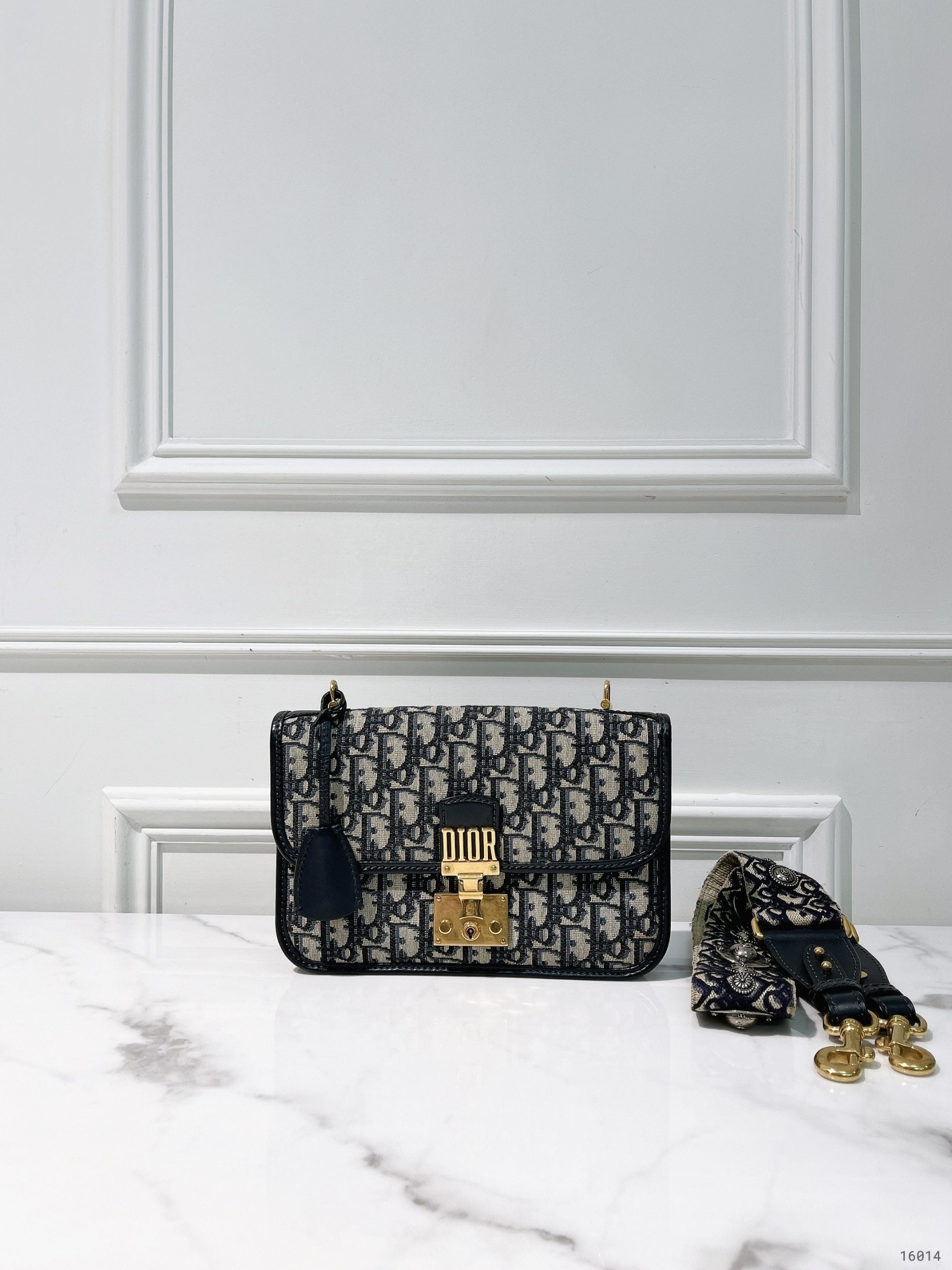 DIOR ADDICT MESSENGER BAG