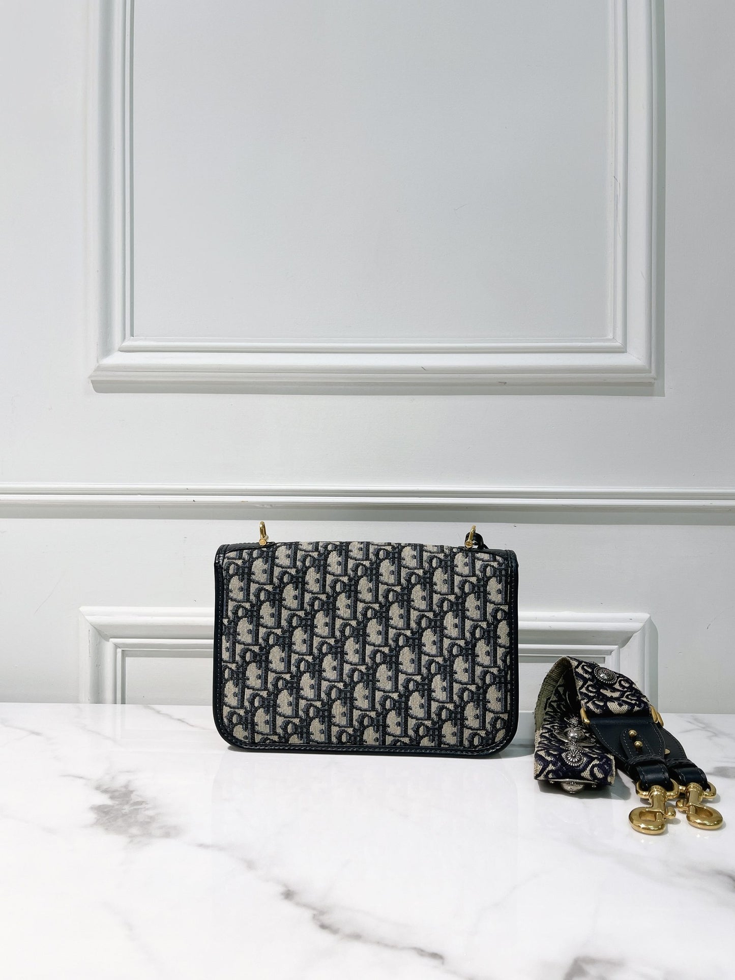 DIOR ADDICT MESSENGER BAG