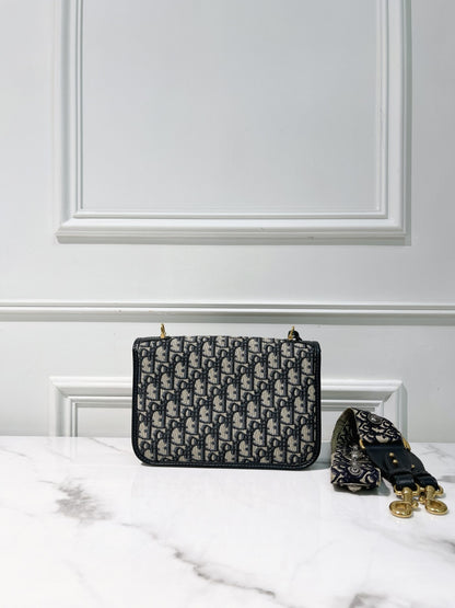 DIOR ADDICT MESSENGER BAG