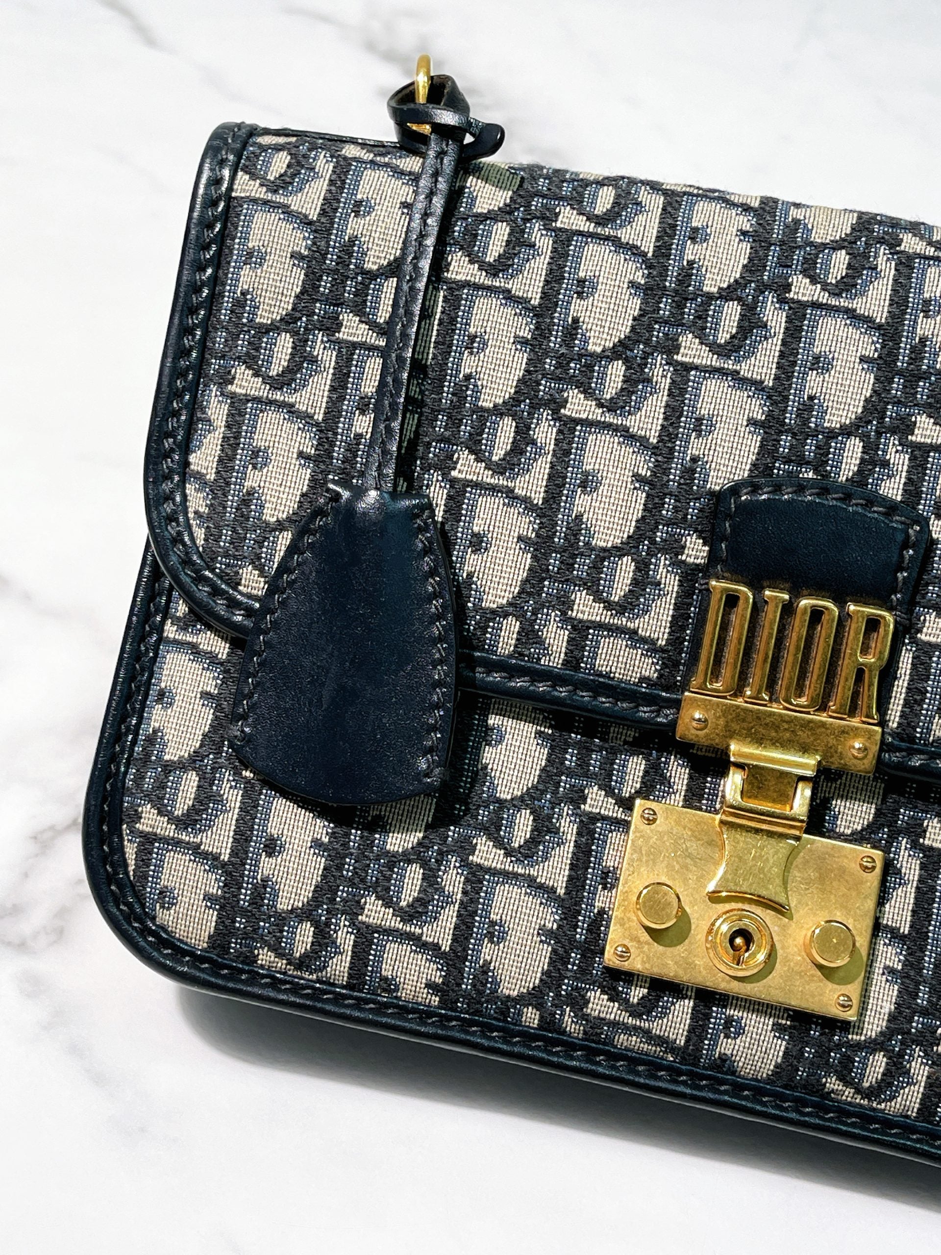 DIOR ADDICT MESSENGER BAG