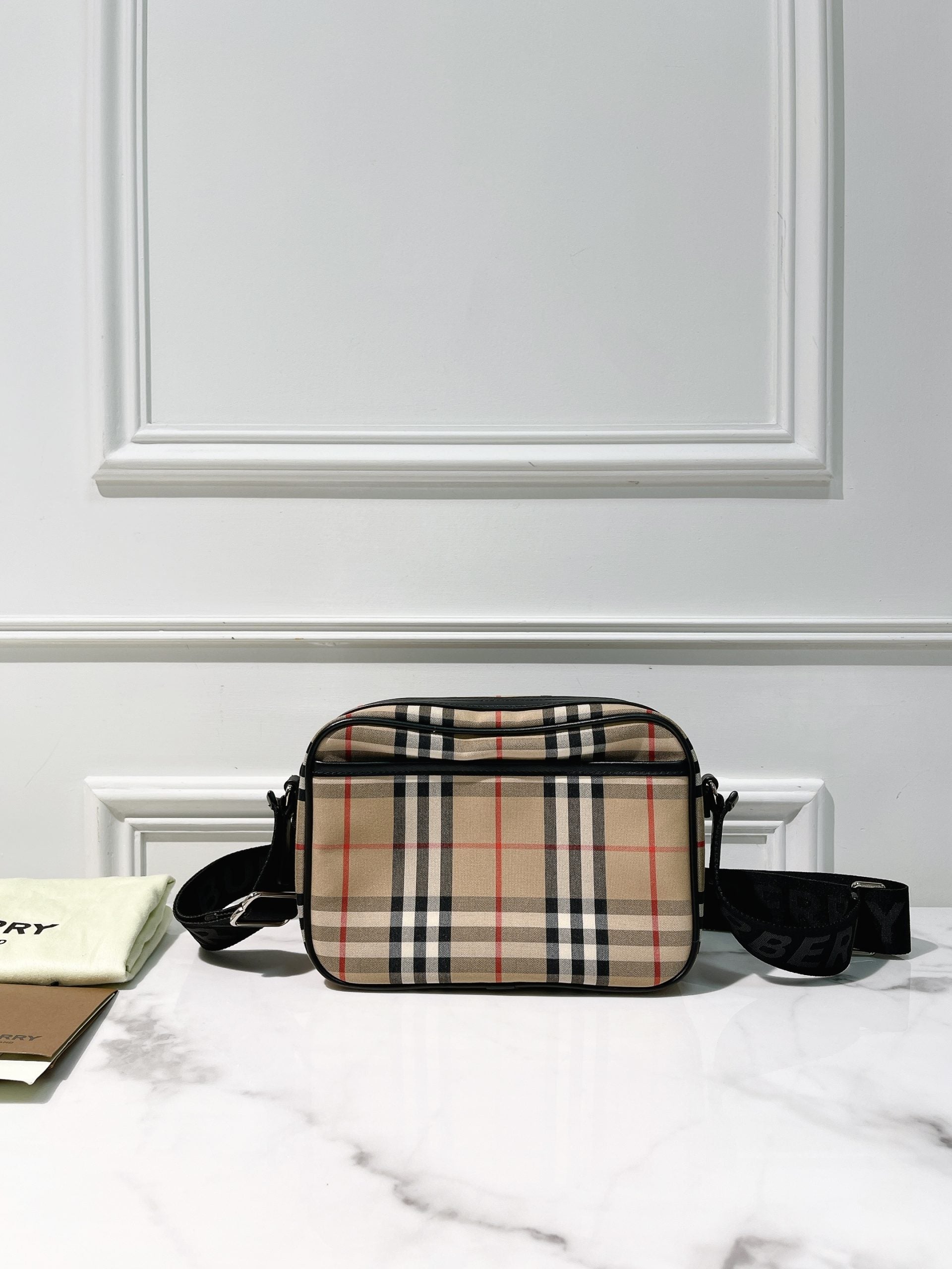 BURBERRY CAMERA BAG