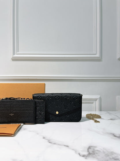 LV FELICIE POCHETTE, Black/Gold