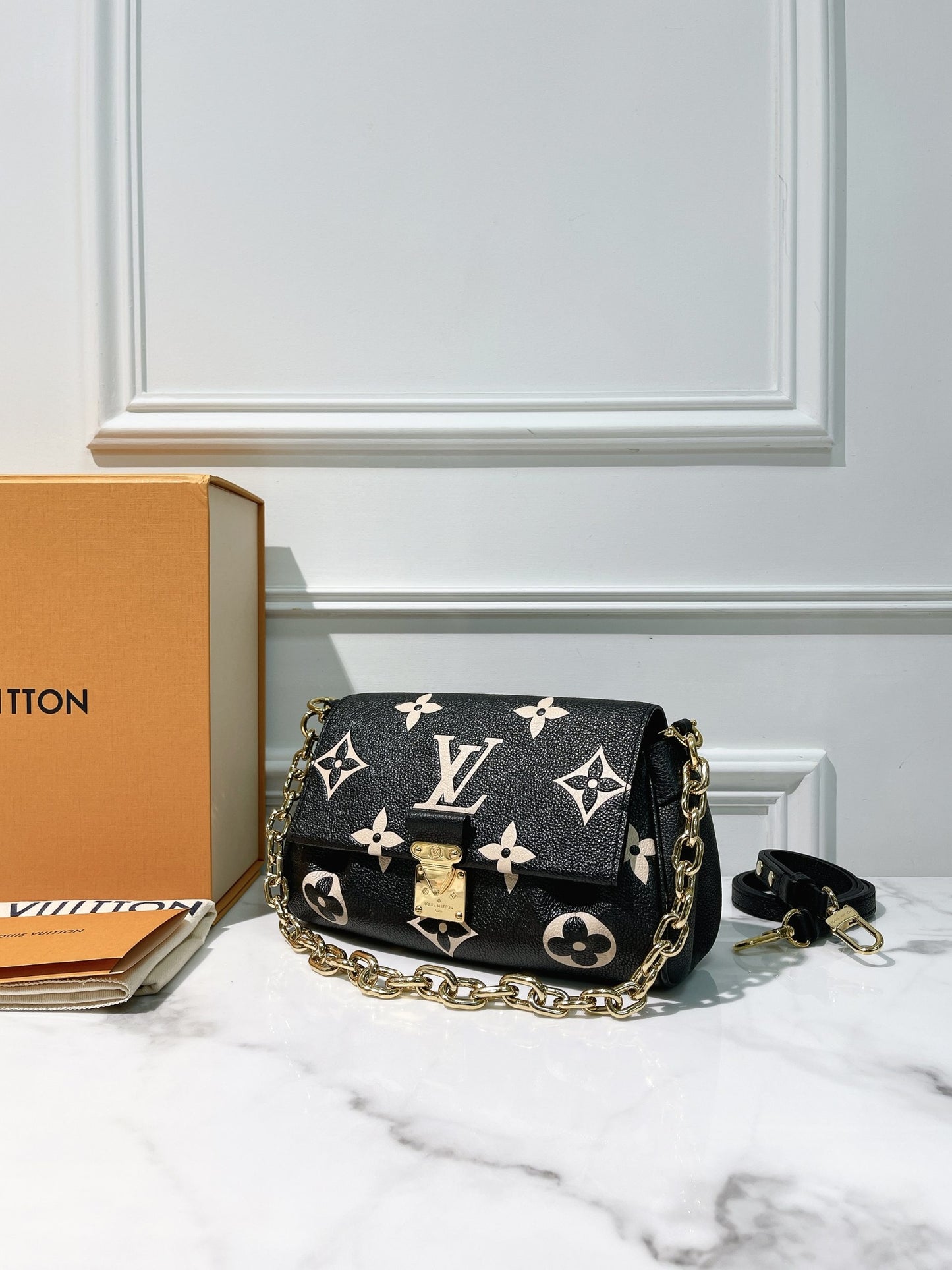 LV FAVORITE, Black/Beige