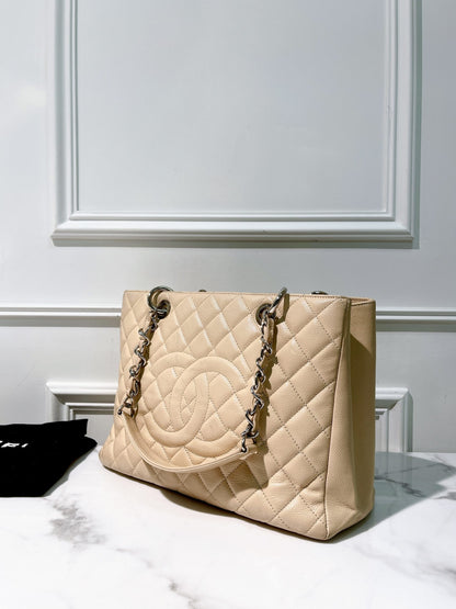 CHANEL GRAND SHOPPING TOTE, Beige/Silver